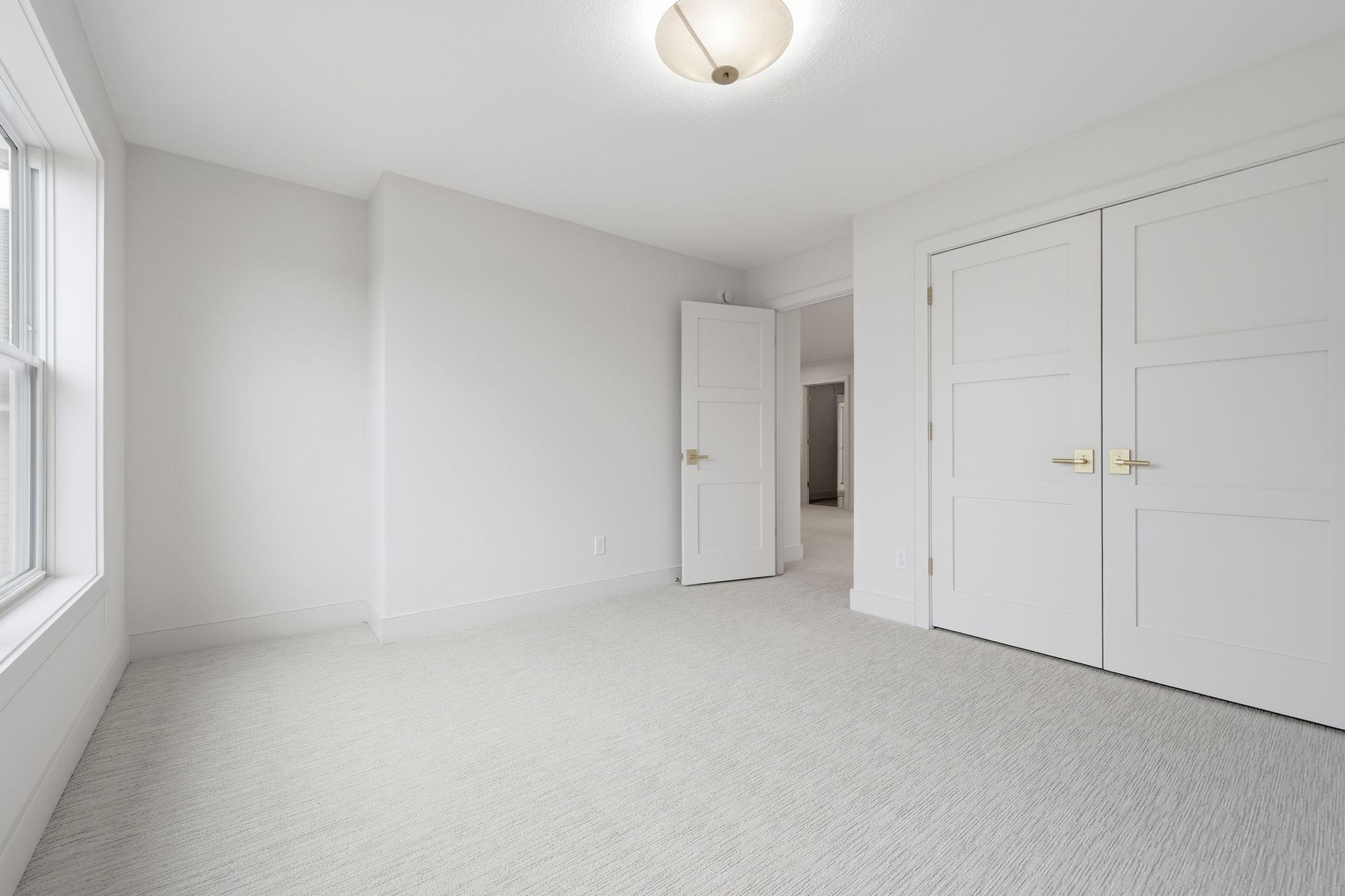 3149 Inverness Lane Property Photo 12