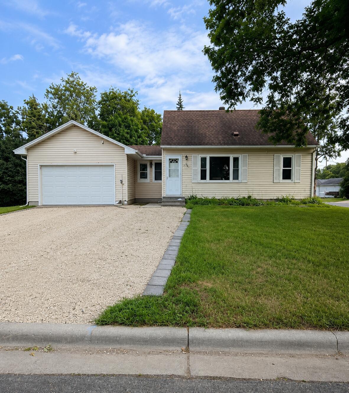 38 Circle Drive Property Photo 1