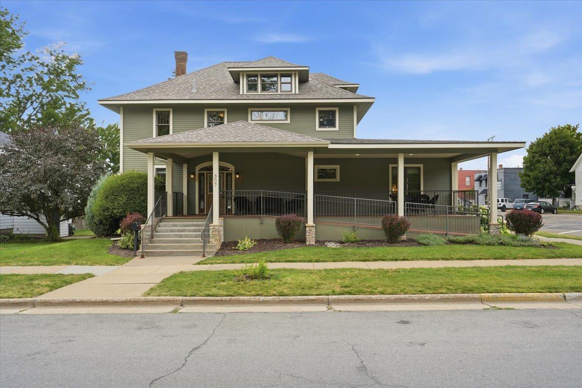 307 S Arch Avenue Property Photo 1
