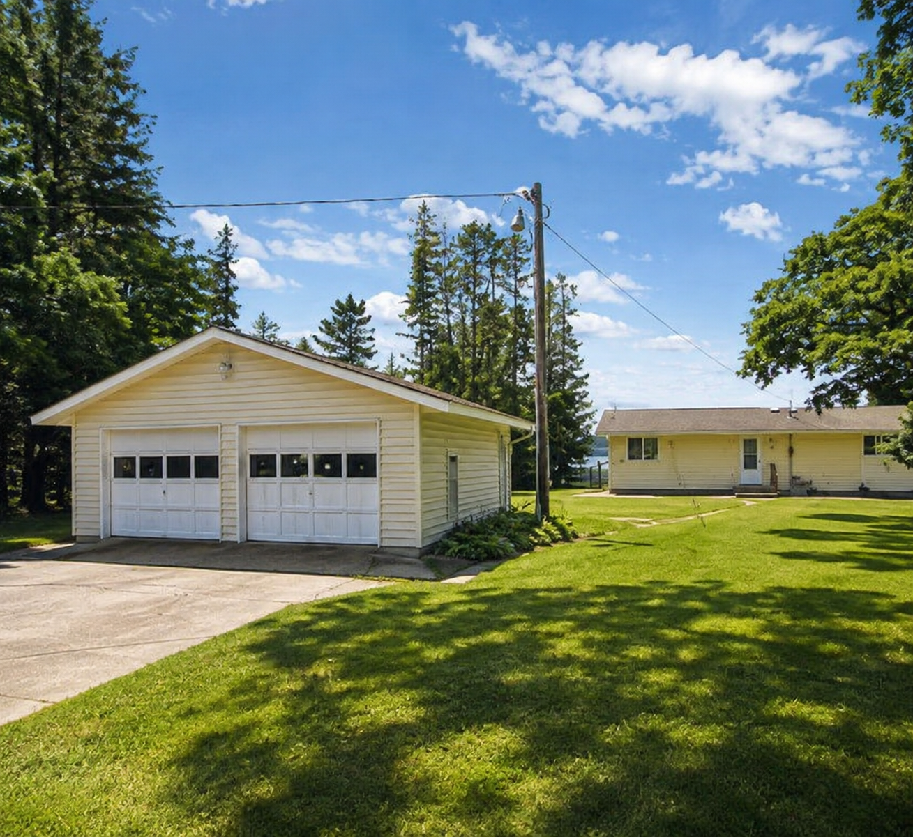 32727 Nuthatch Avenue Property Photo 6