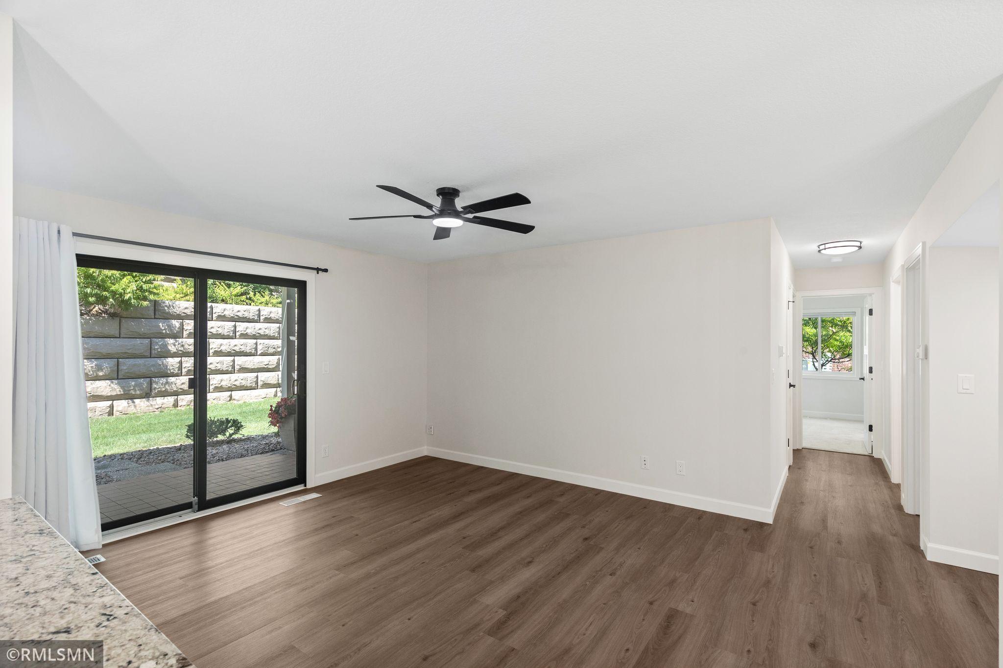 5237 Balmoral Lane Property Photo 9