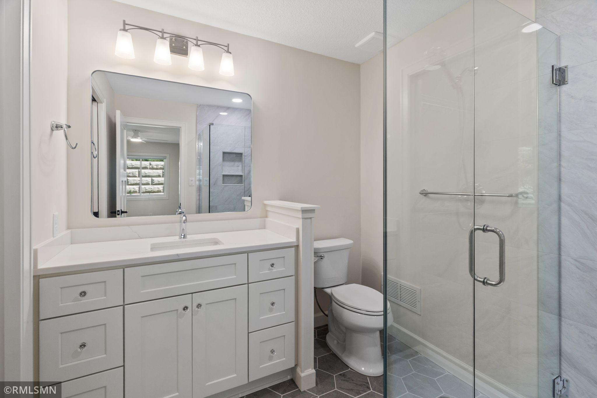 5237 Balmoral Lane Property Photo 10