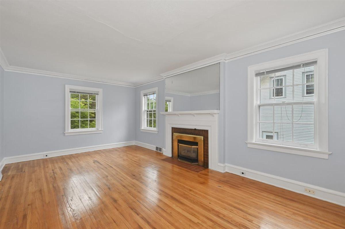 611 Lincoln Parkway Property Photo 5