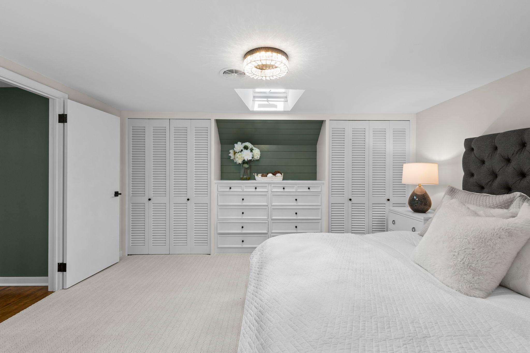 14819 Margaret Place Property Photo 16