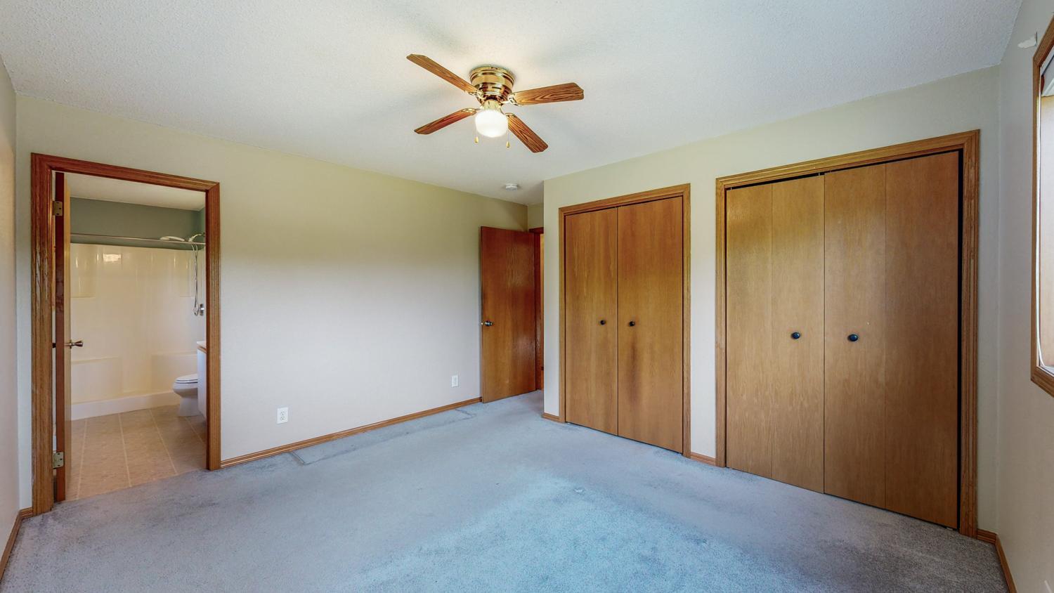 1920 10th Avenue Ne Property Photo 17
