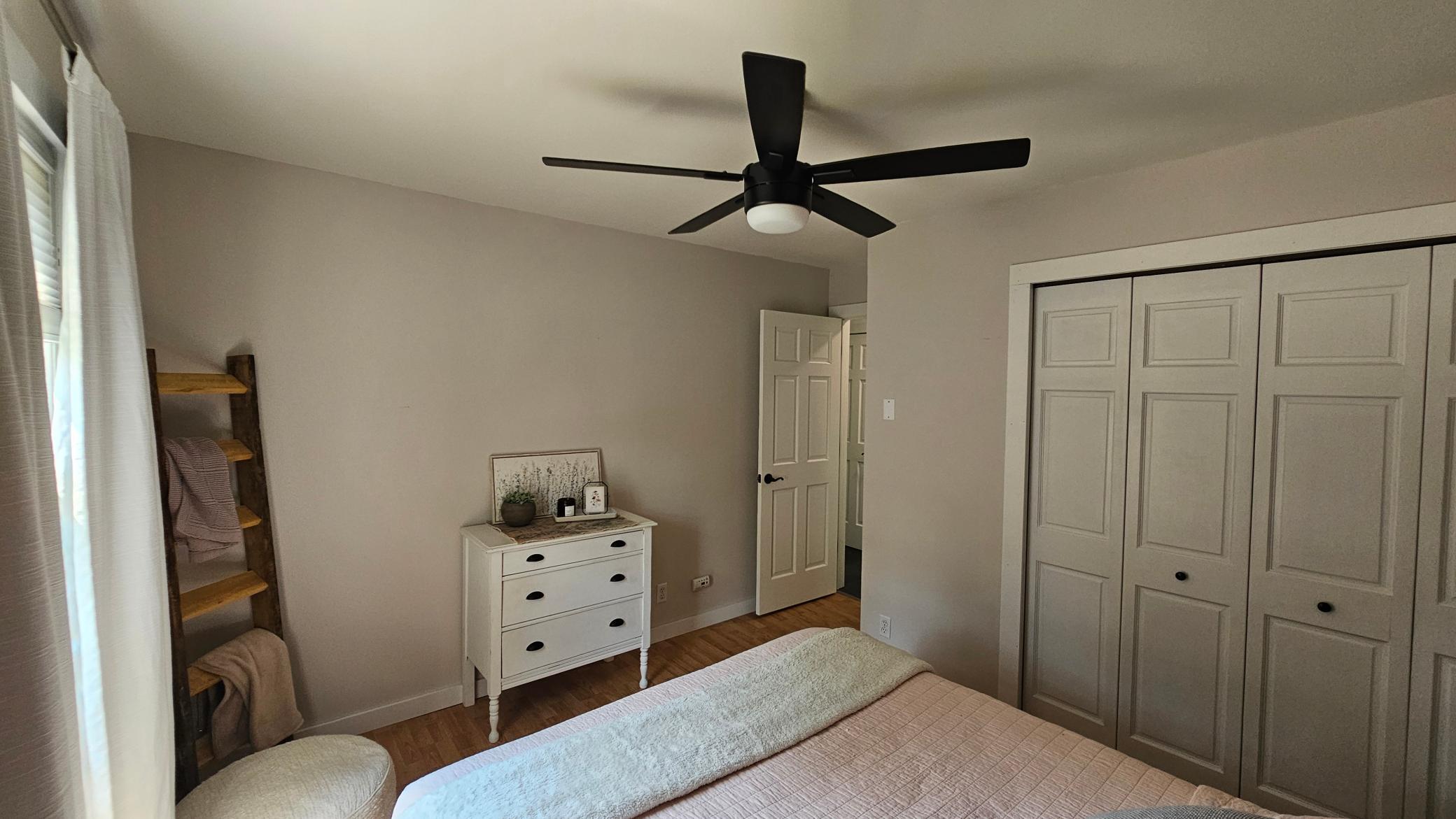 460 Ash Street Property Photo 14