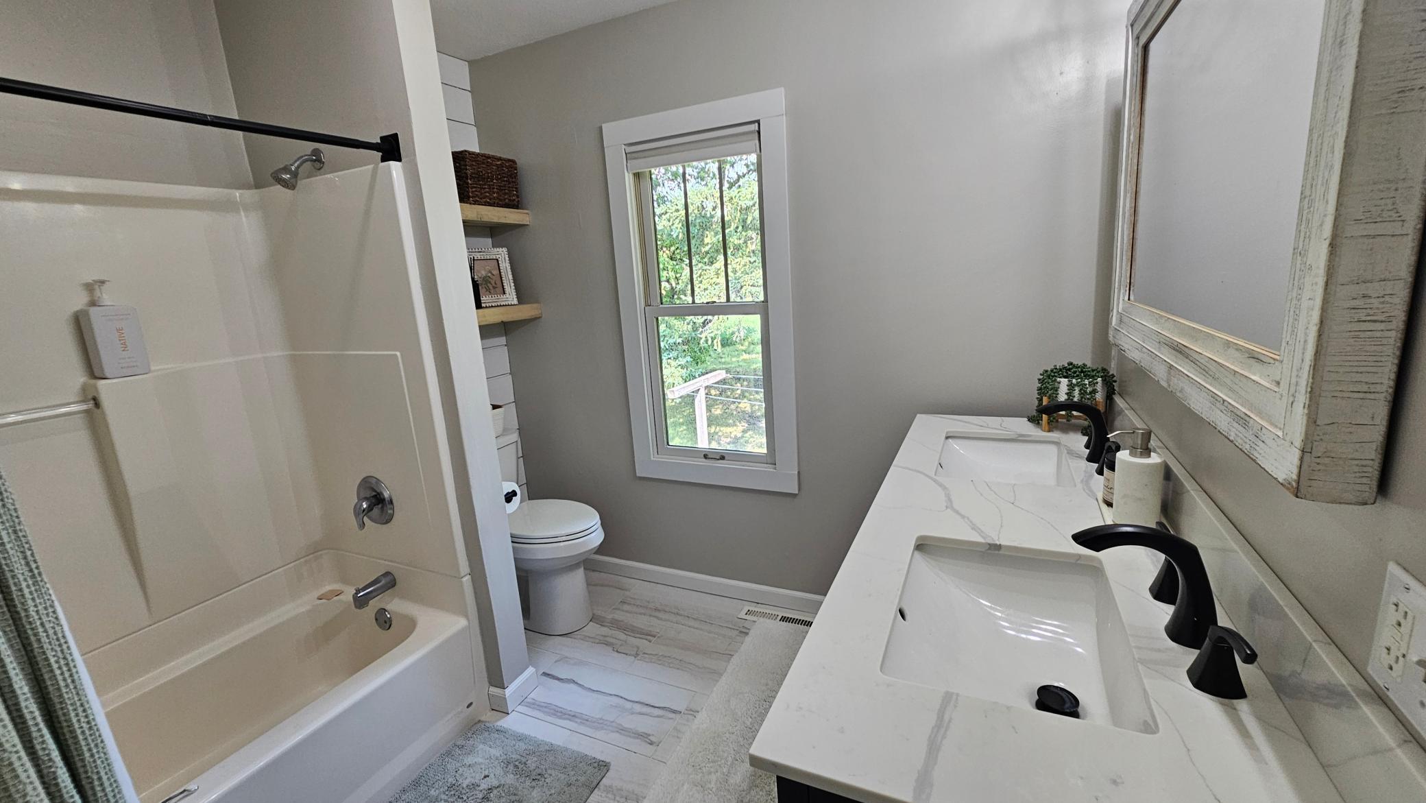 460 Ash Street Property Photo 17
