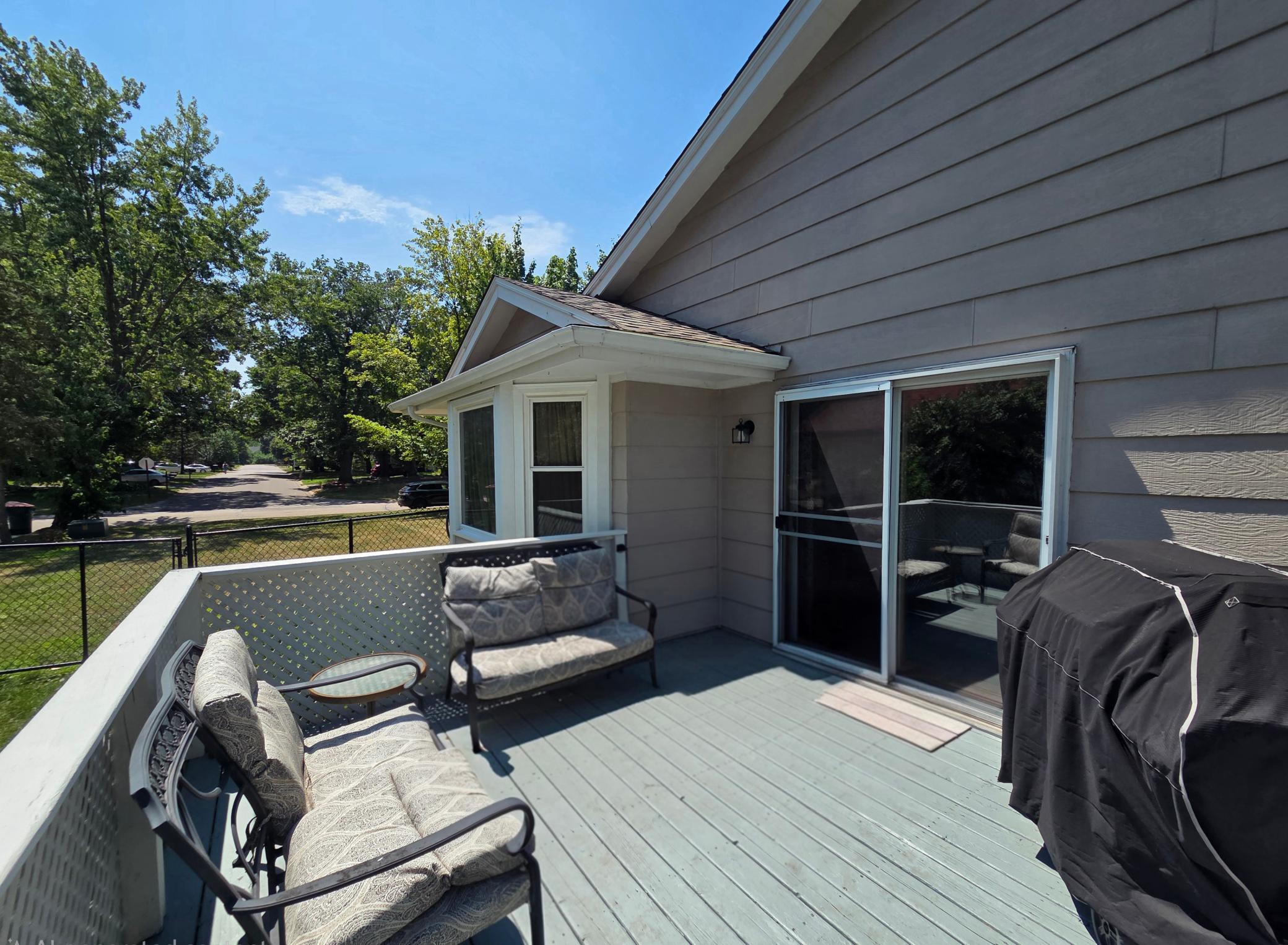 3917 Edgewood Road Ne Property Photo 13