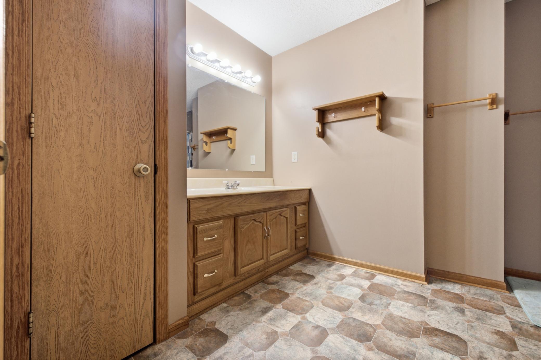 10878 Brent Drive Property Photo 15