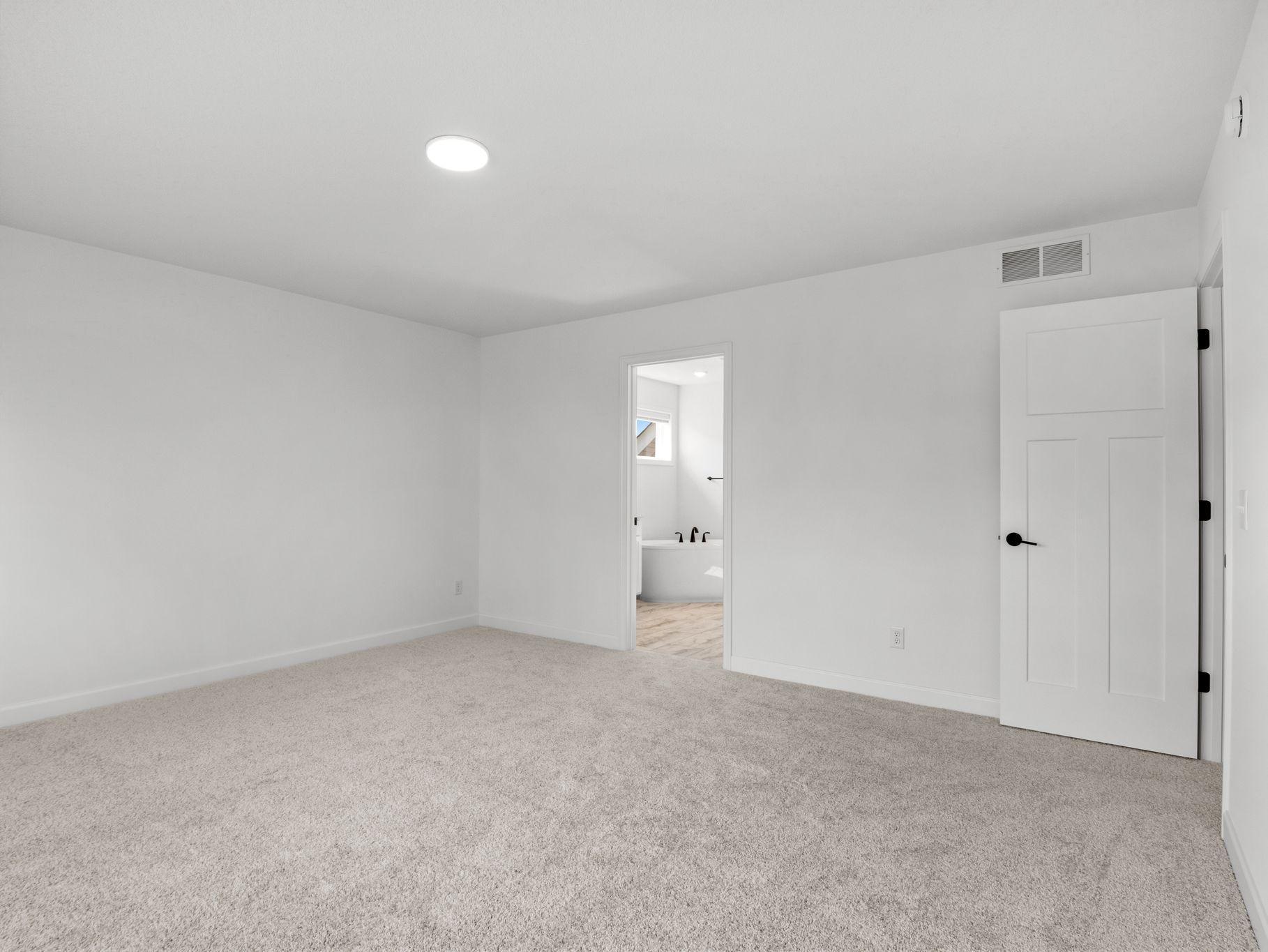5351 Queens Drive Nw Property Photo 12