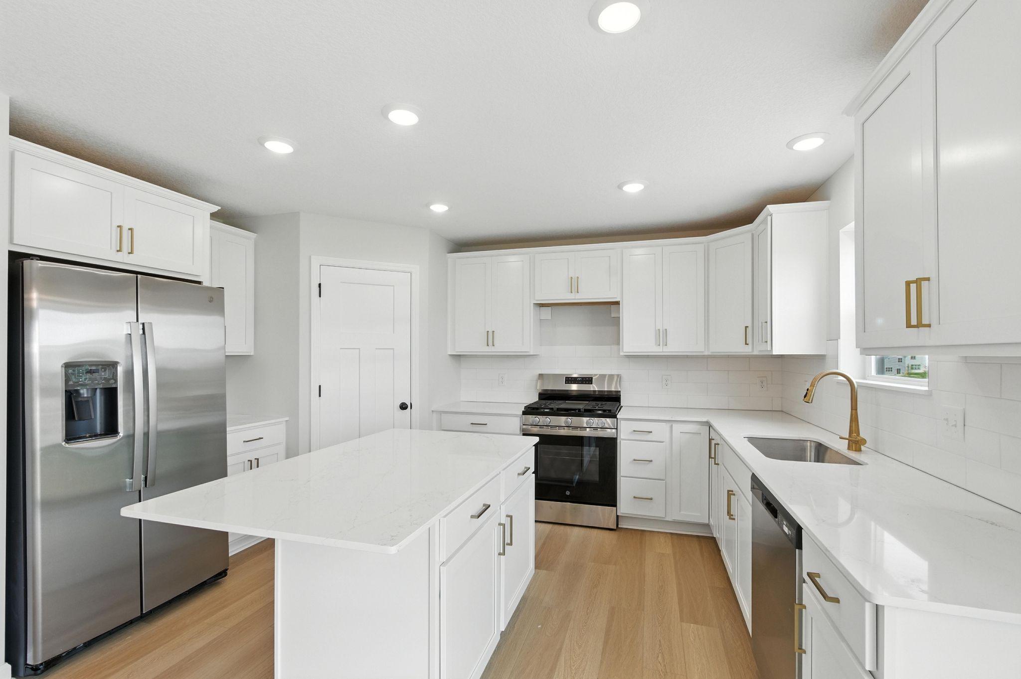 11614 16th Circle Ne Property Photo 7