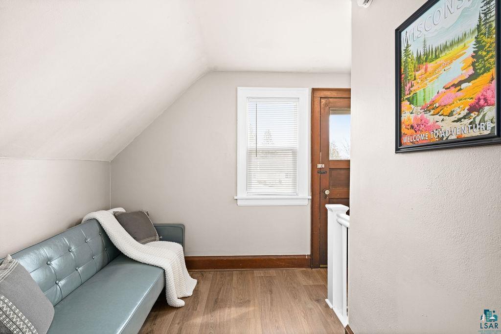 32 Laurel Avenue Property Photo 15