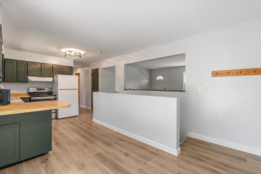 6380 Excelsior Road Property Photo 5
