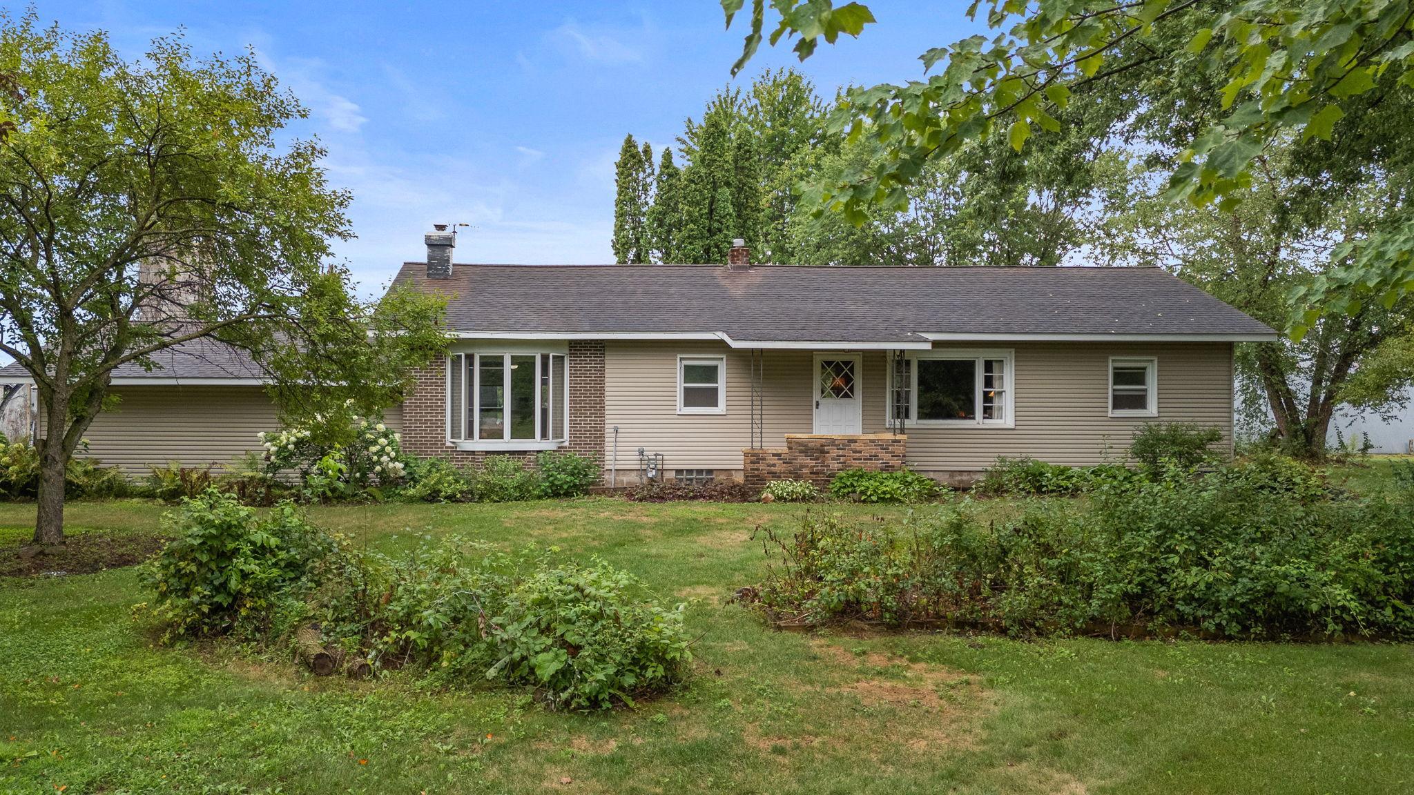 2033 County Road C Property Photo 4