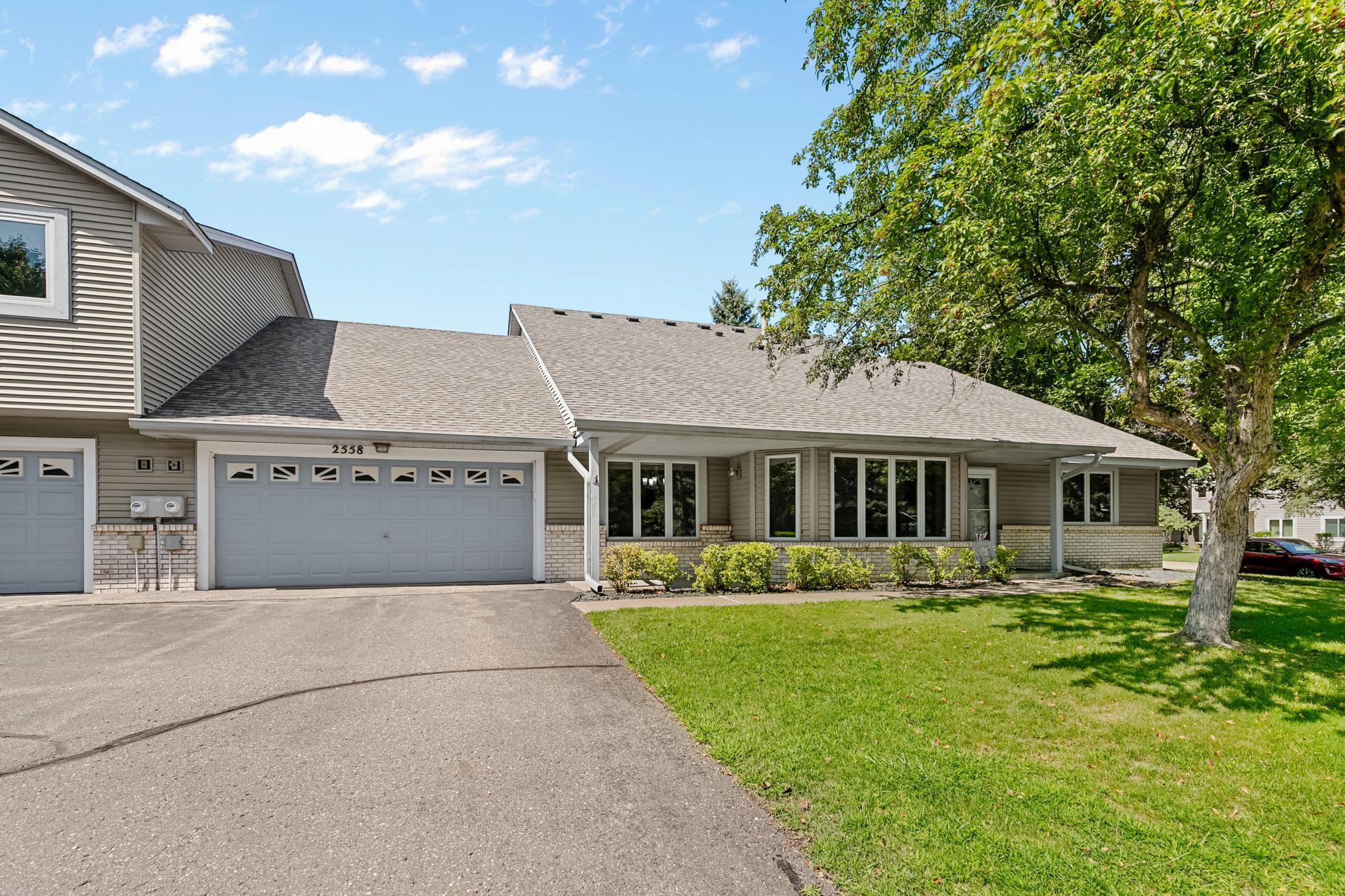 2558 Sumac Circle Property Photo 1