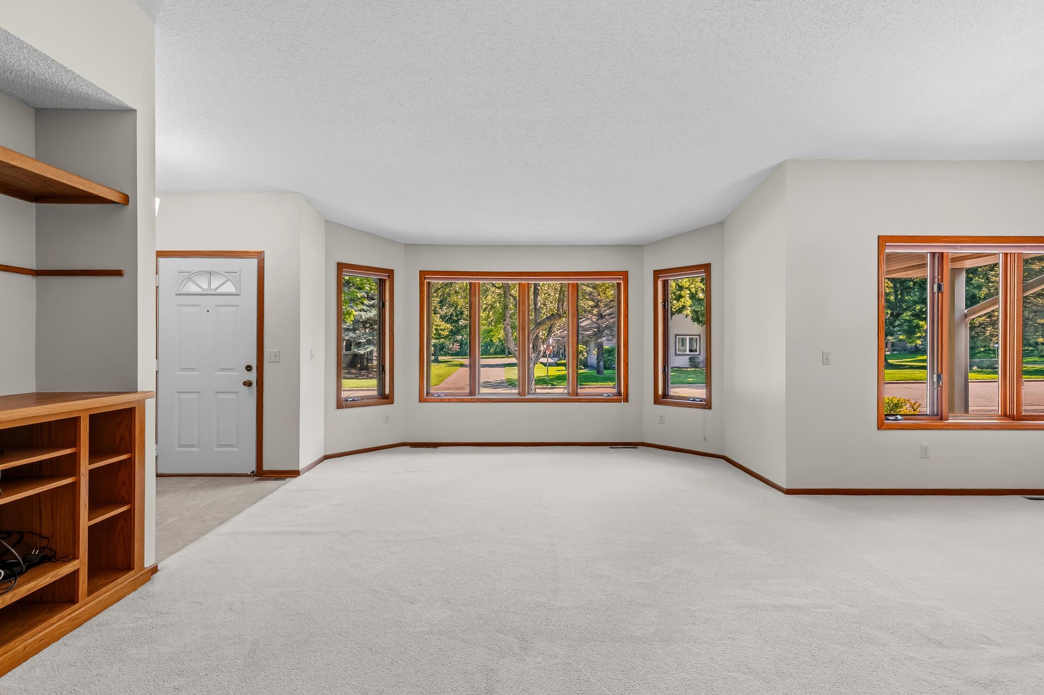 2558 Sumac Circle Property Photo 7