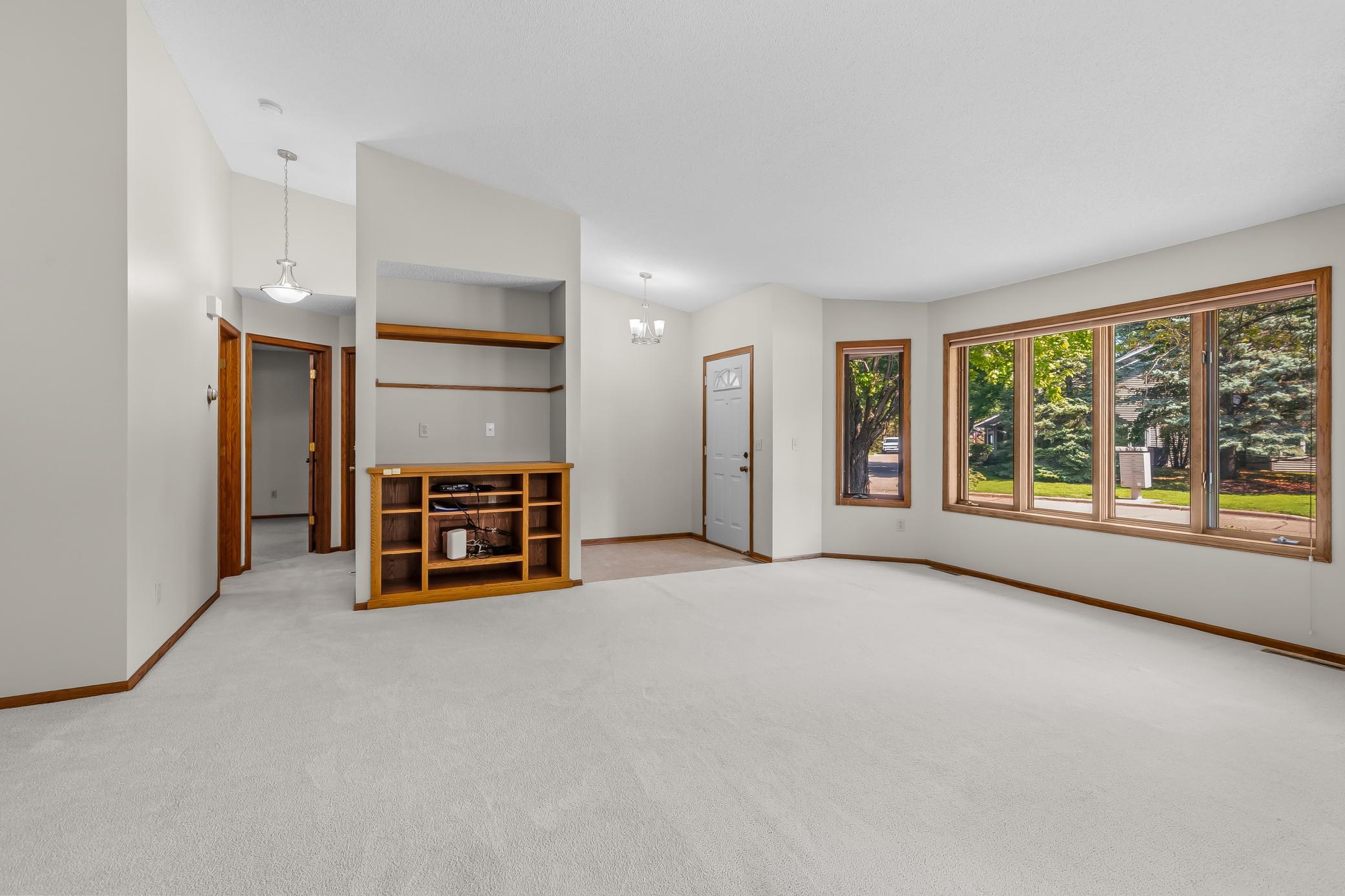 2558 Sumac Circle Property Photo 9