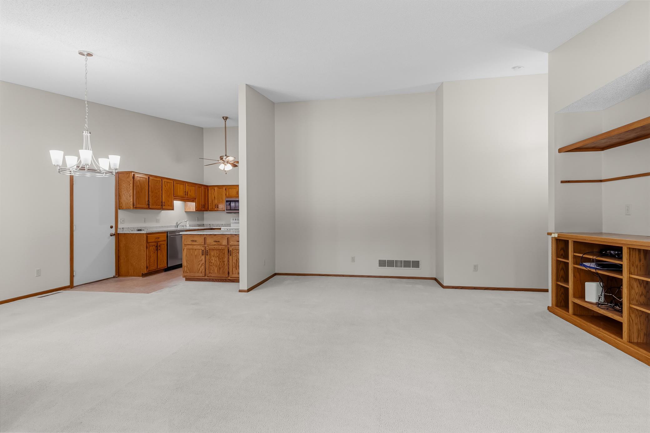 2558 Sumac Circle Property Photo 11