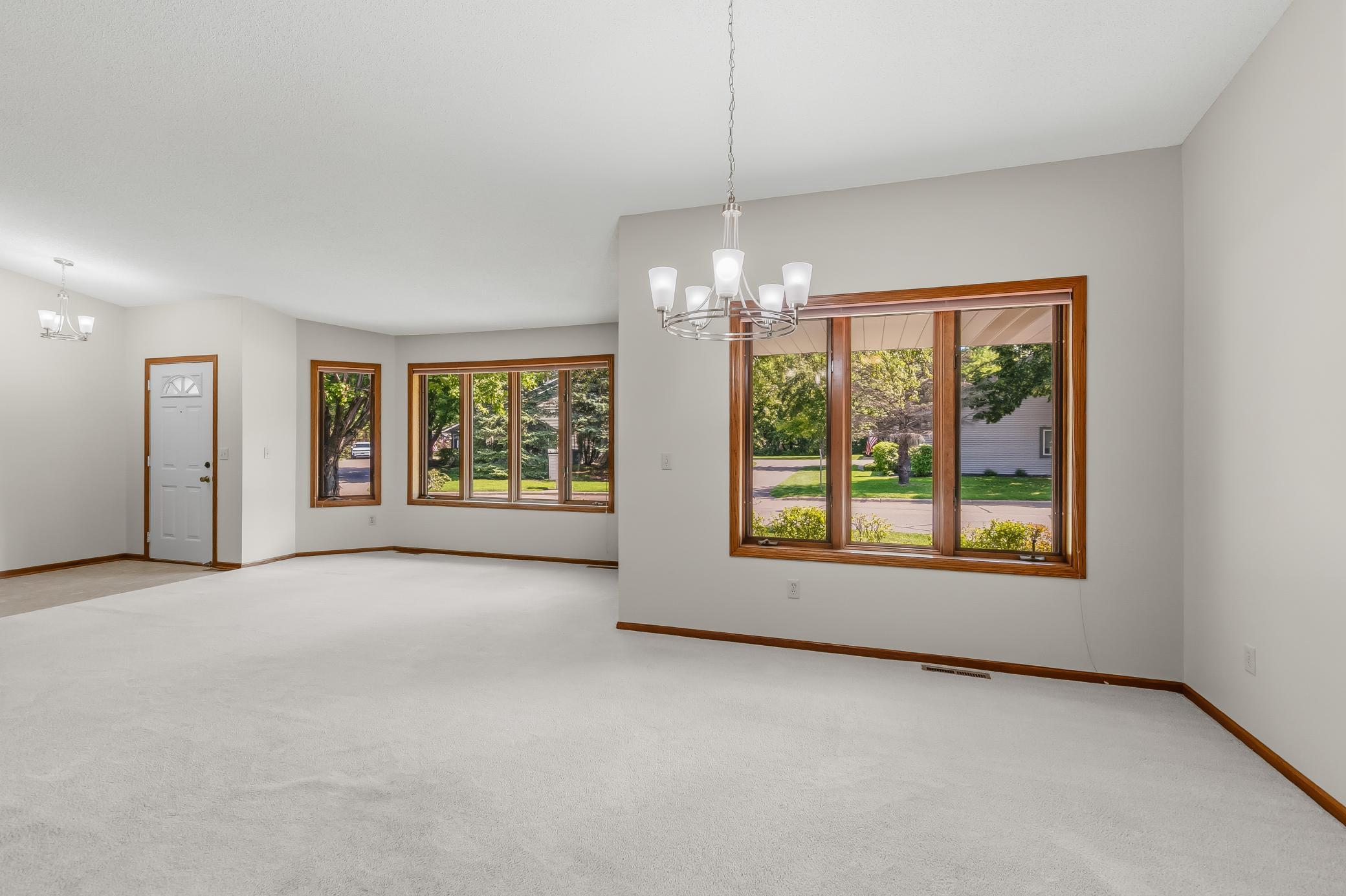 2558 Sumac Circle Property Photo 16