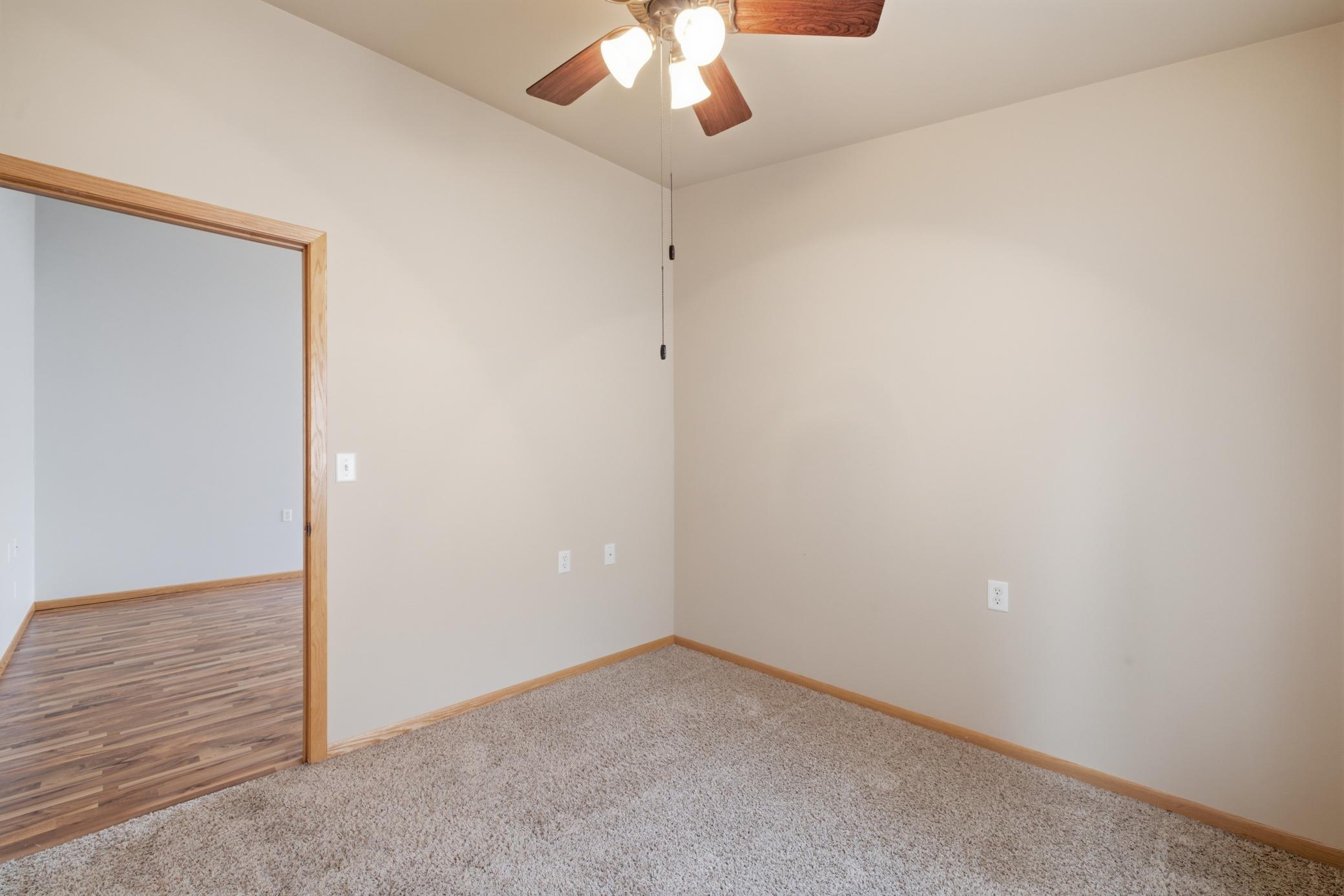 600 6th Street E 3 Property Photo 16