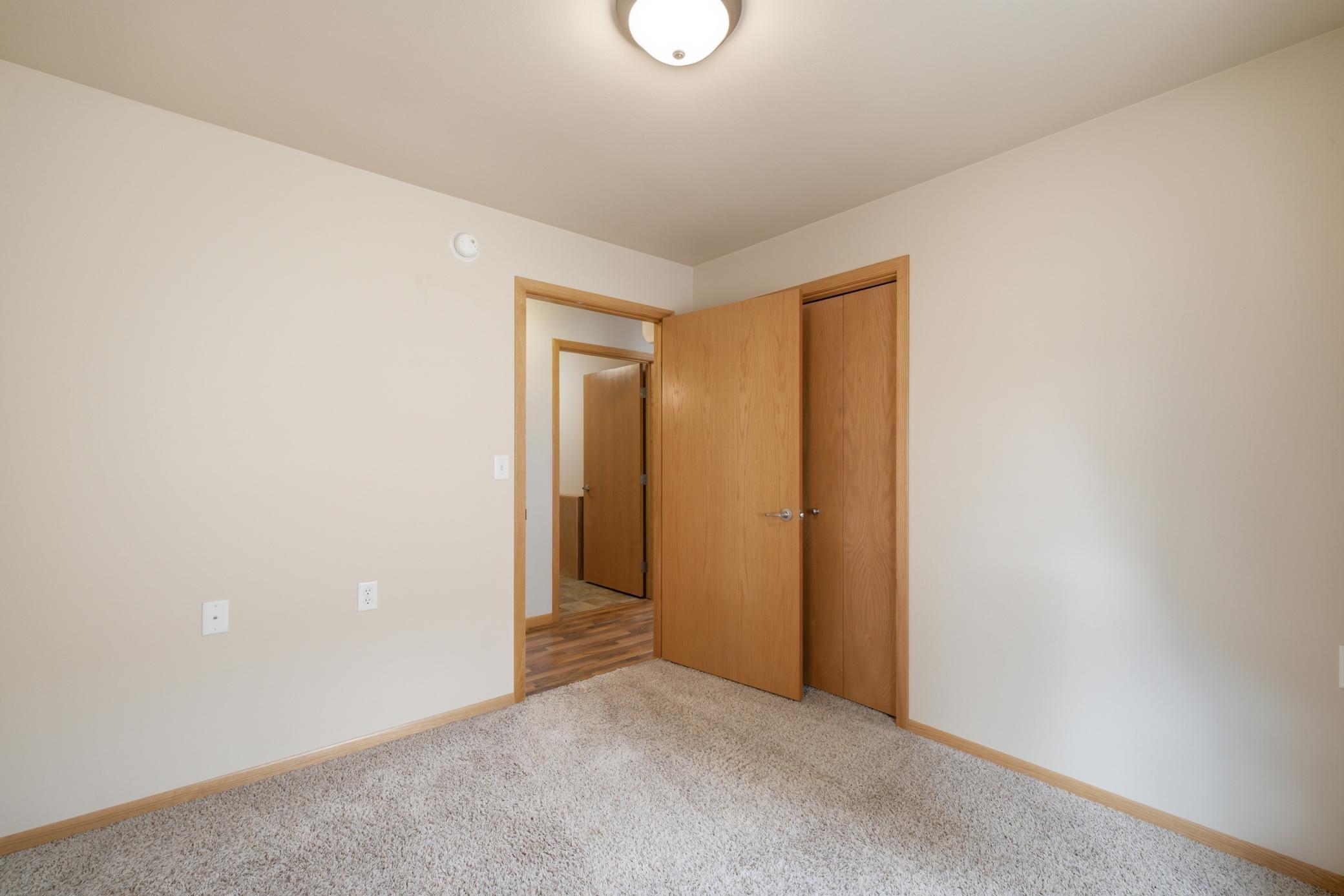 600 6th Street E 3 Property Photo 24