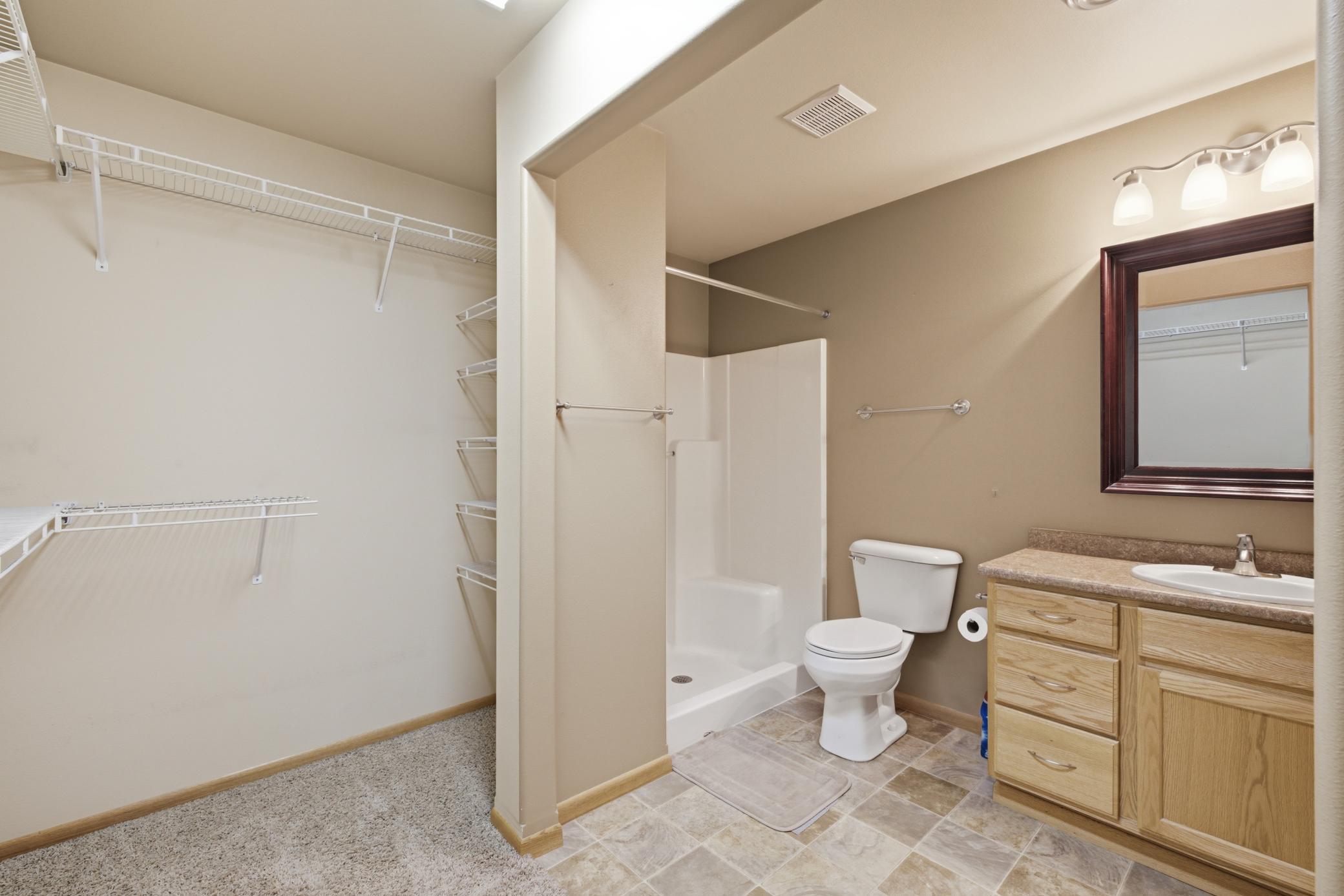 600 6th Street E 3 Property Photo 30