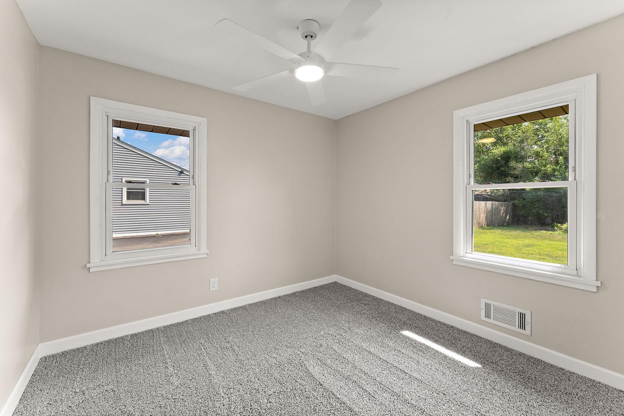 5906 Dupont Avenue N Property Photo 13