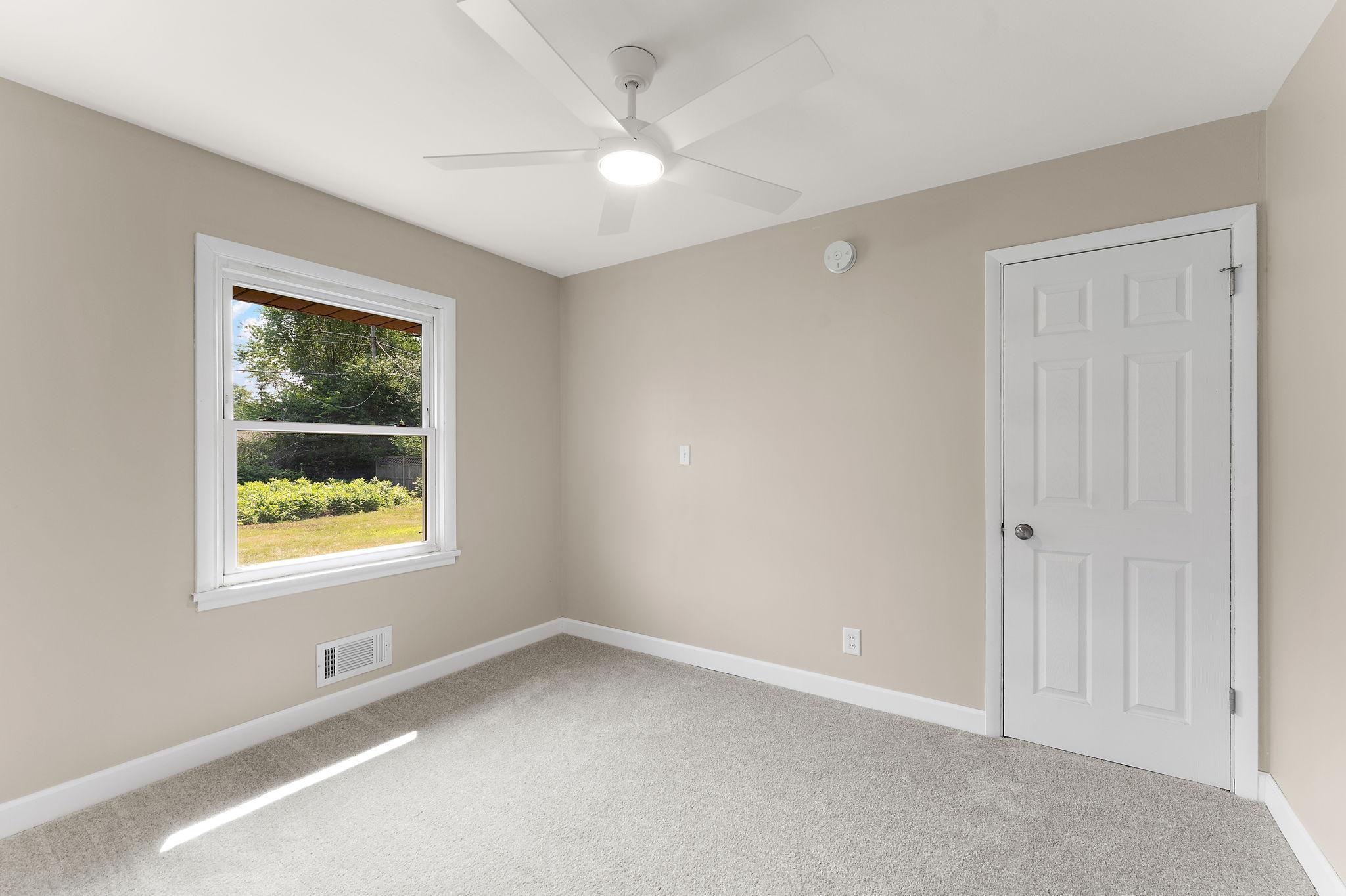 5906 Dupont Avenue N Property Photo 15