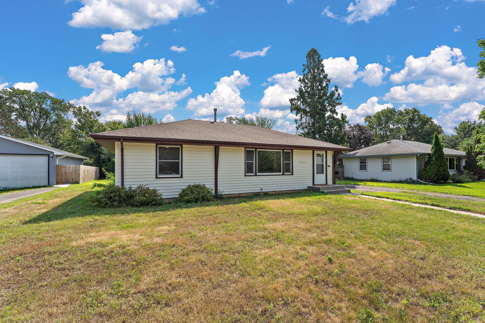 5906 Dupont Avenue N Property Photo 22