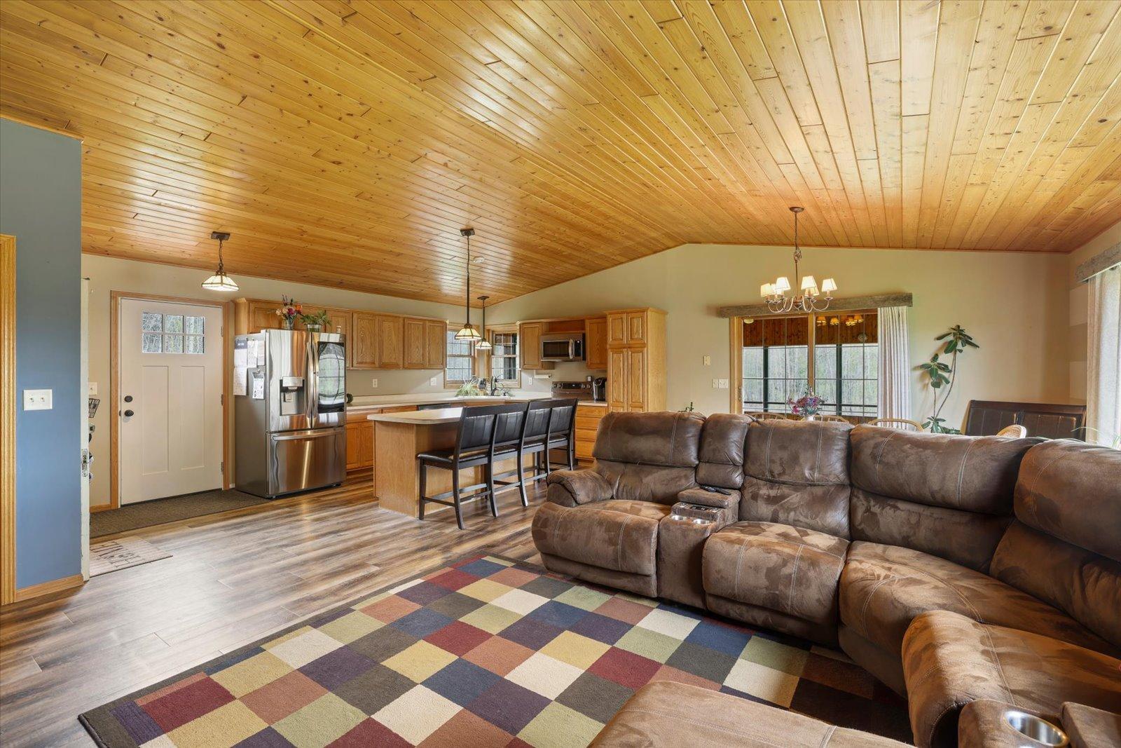 1102 Prairie River Trail Property Photo 7