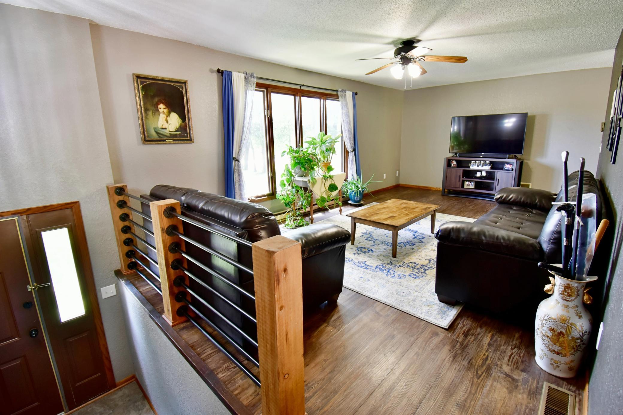 1211 County Road 2 S Property Photo 13