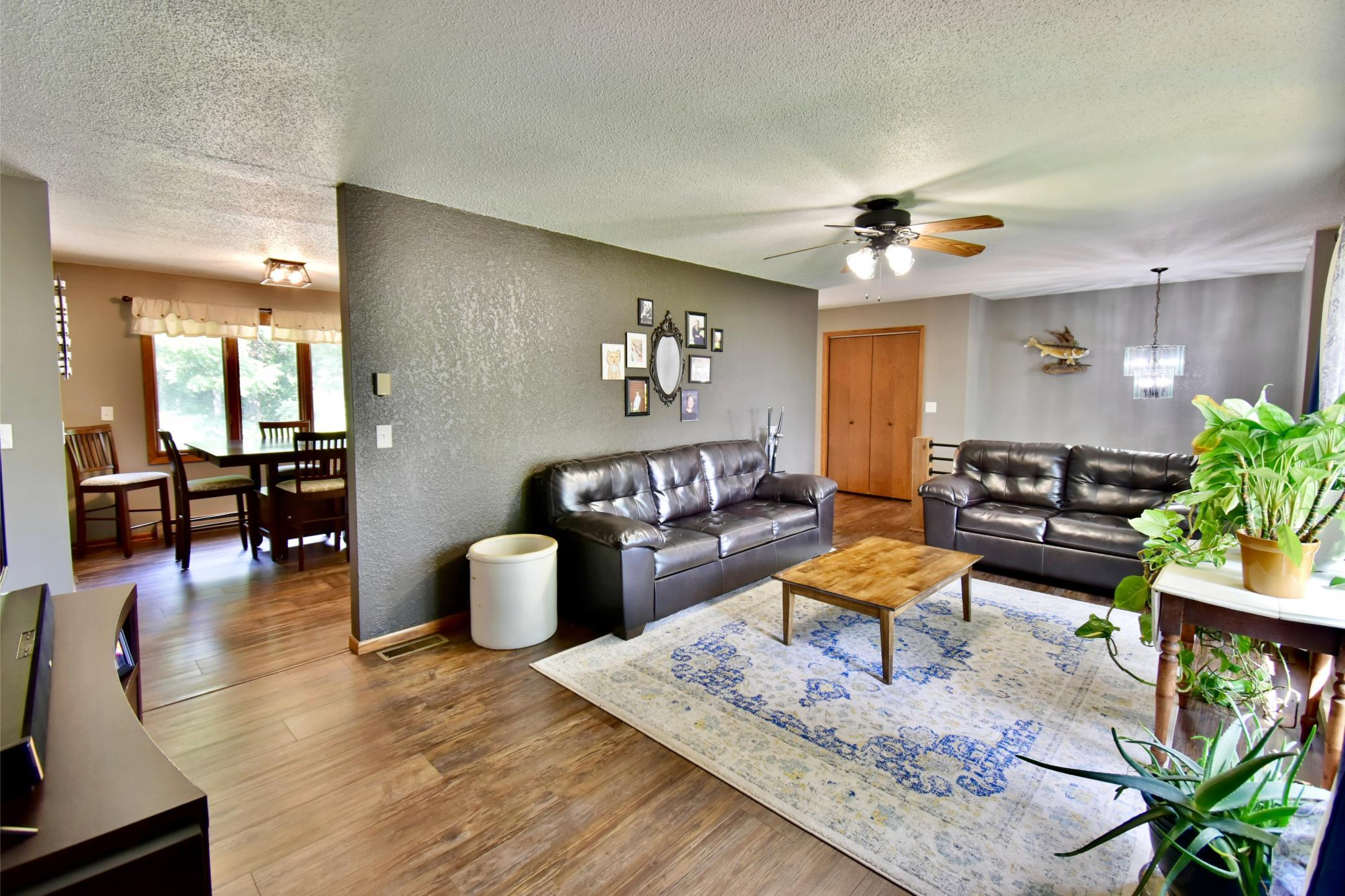 1211 County Road 2 S Property Photo 14