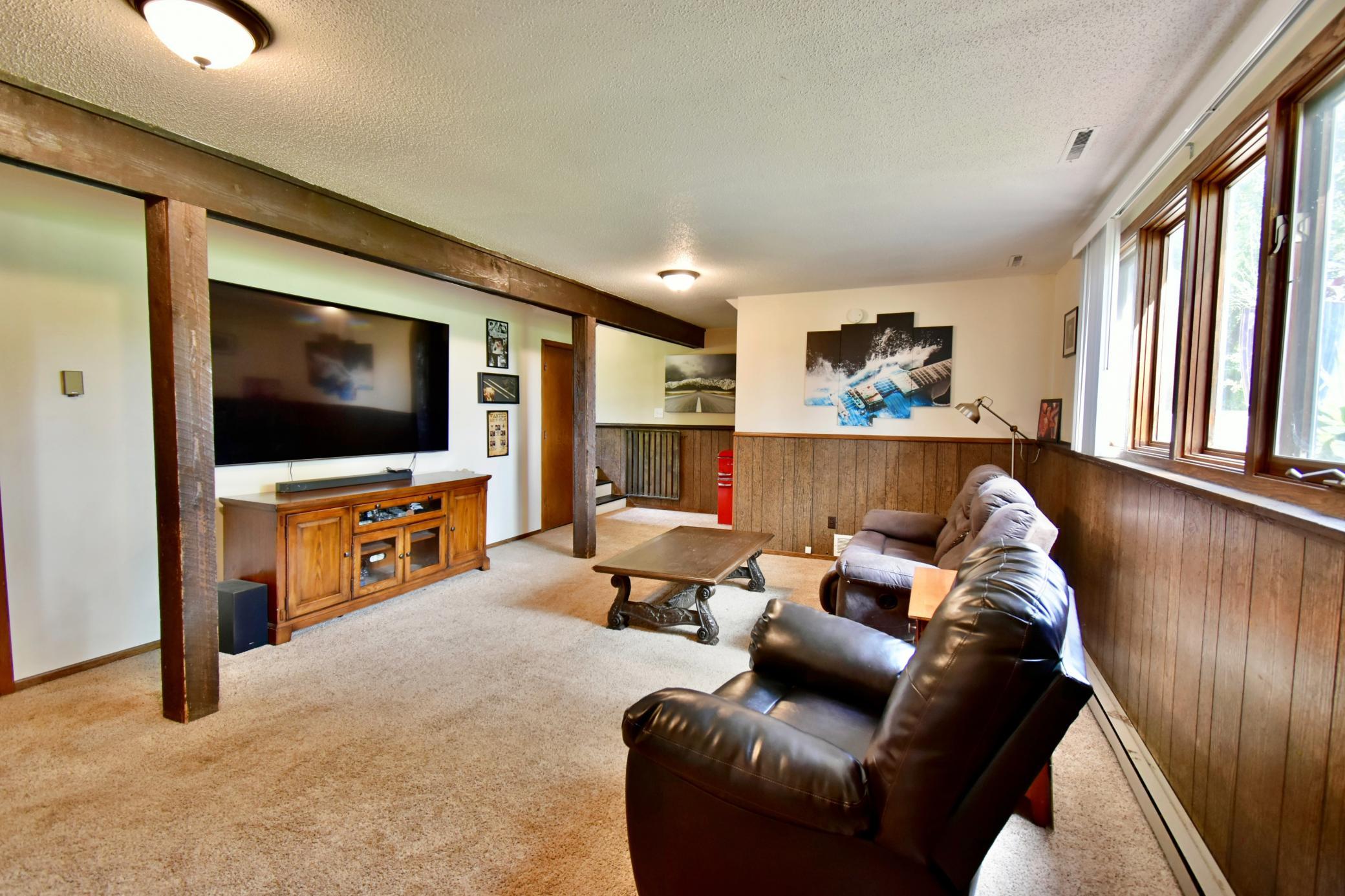 1211 County Road 2 S Property Photo 25