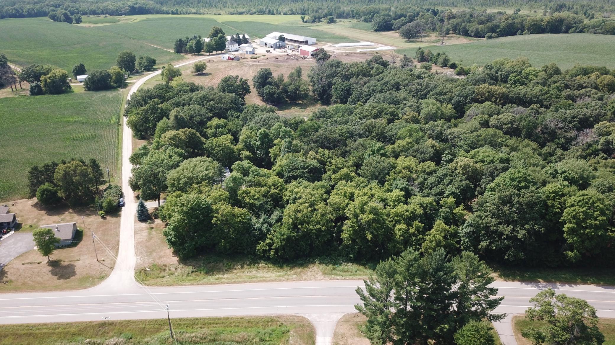 1211 County Road 2 S Property Photo 33