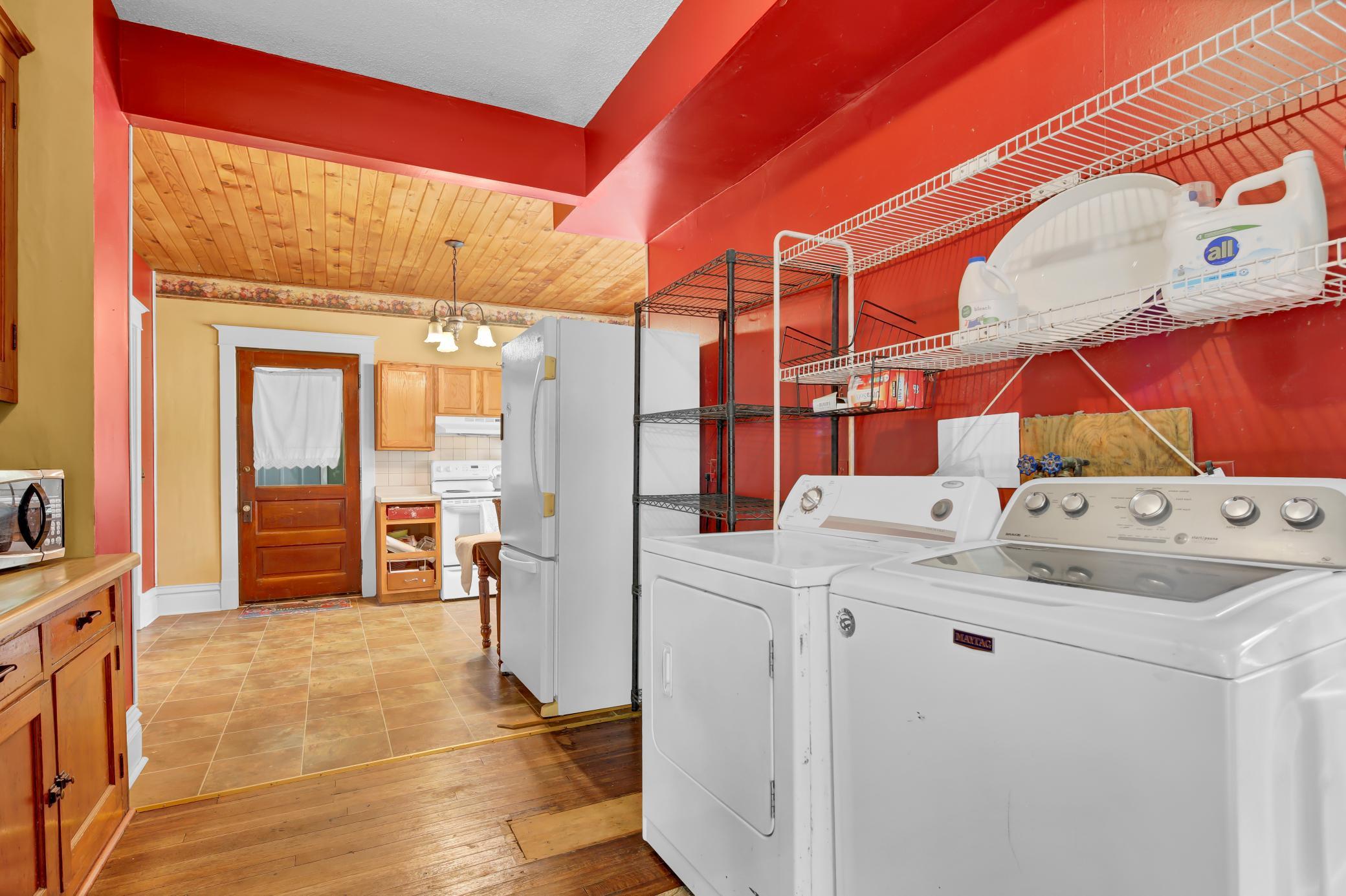 692 School Drive Property Photo 12