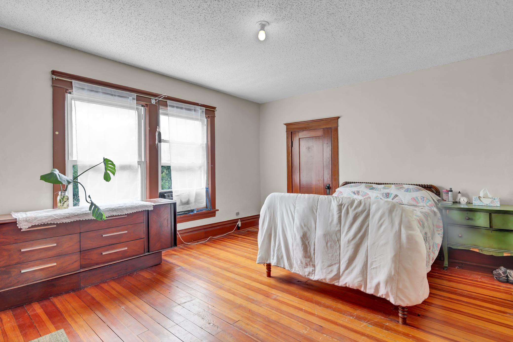 692 School Drive Property Photo 18