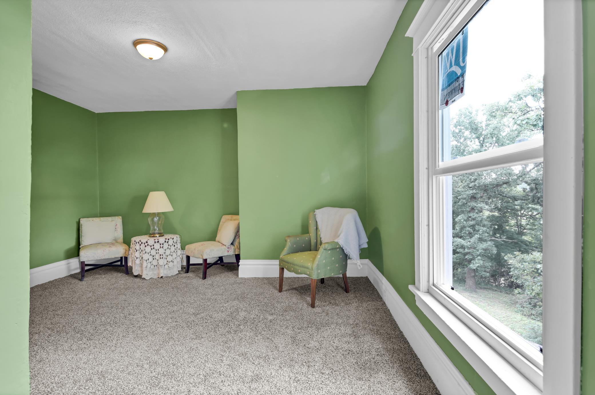 692 School Drive Property Photo 20
