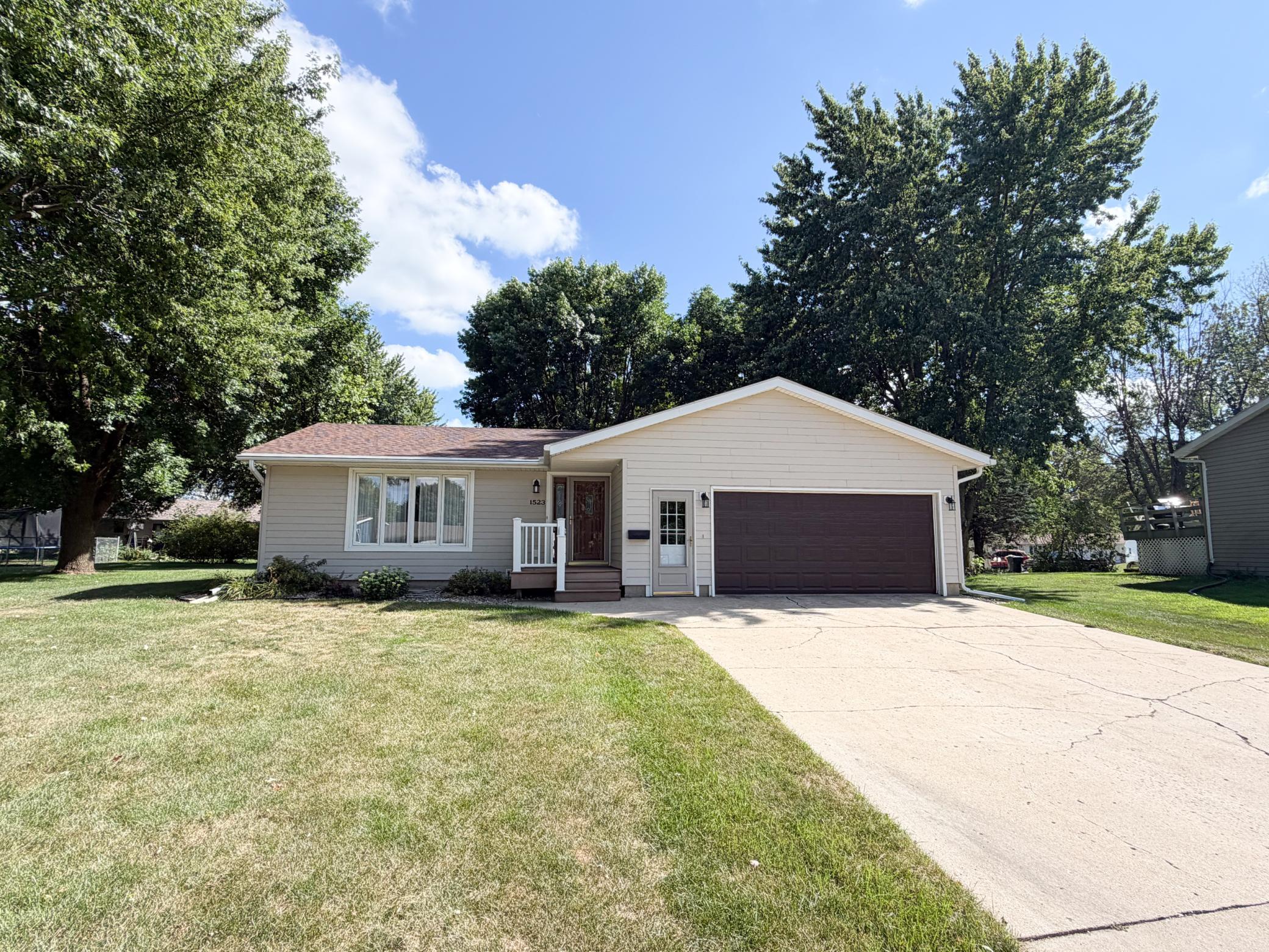 1523 Eckerson Drive Property Photo 2