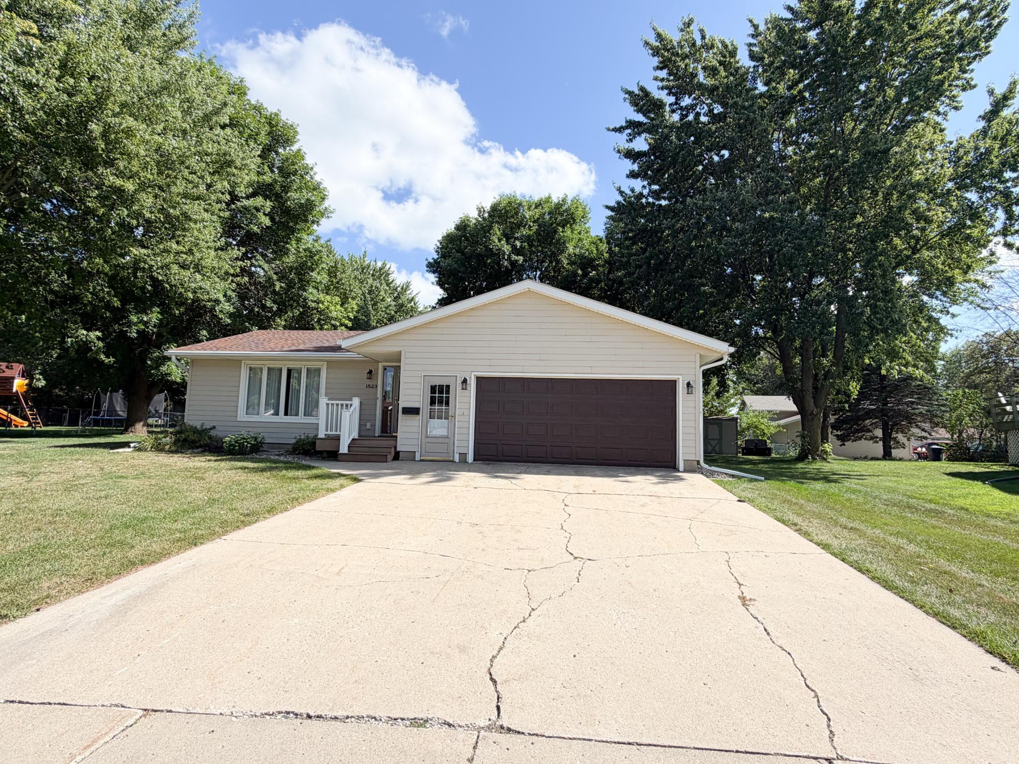 1523 Eckerson Drive Property Photo 3