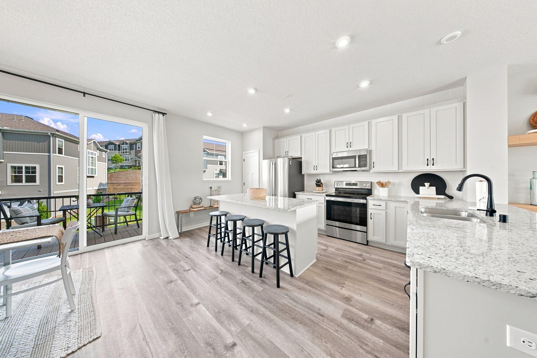 2217 Gateway Curve Property Photo 6