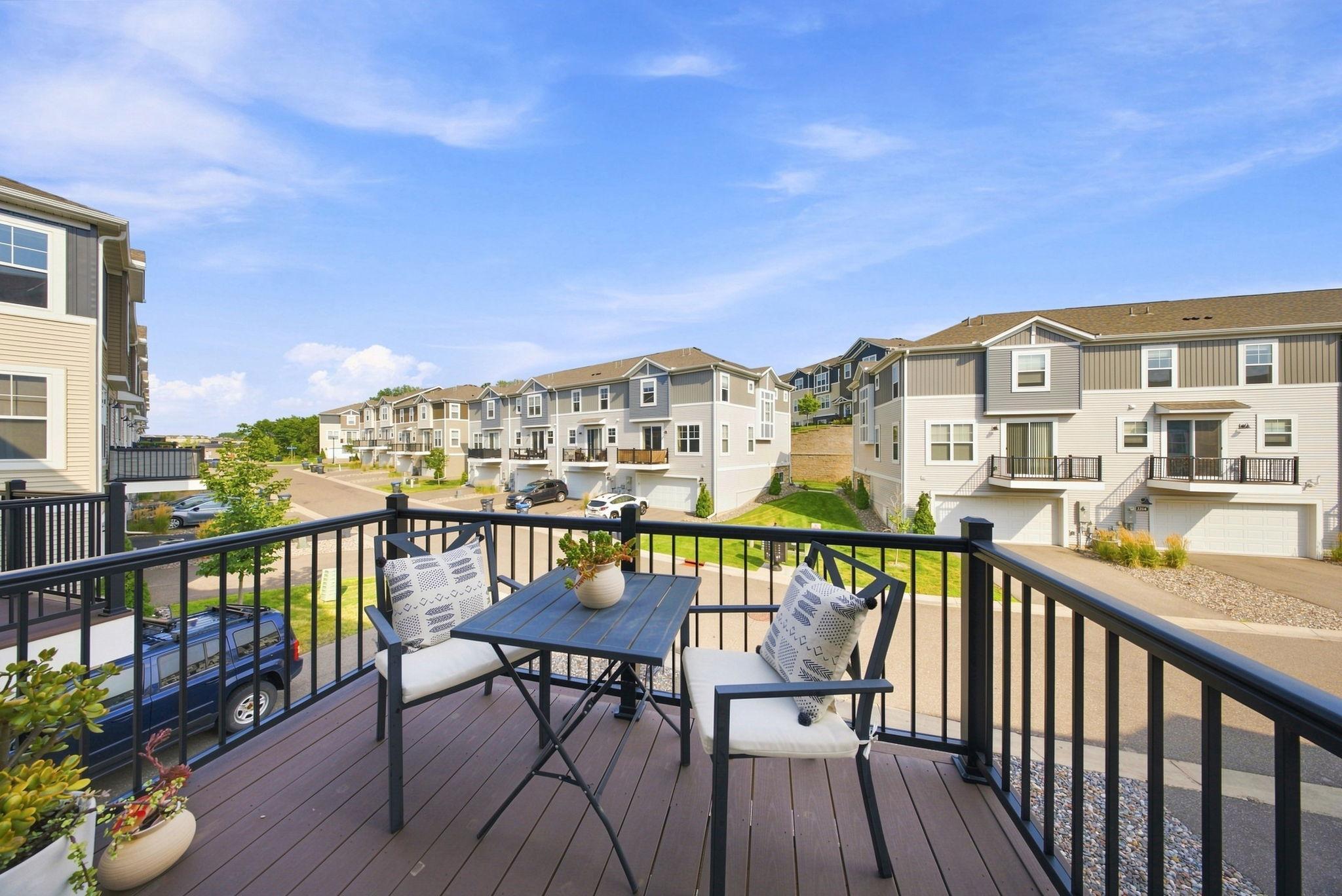 2217 Gateway Curve Property Photo 11