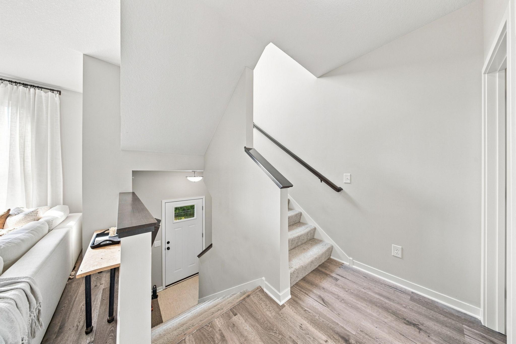 2217 Gateway Curve Property Photo 12