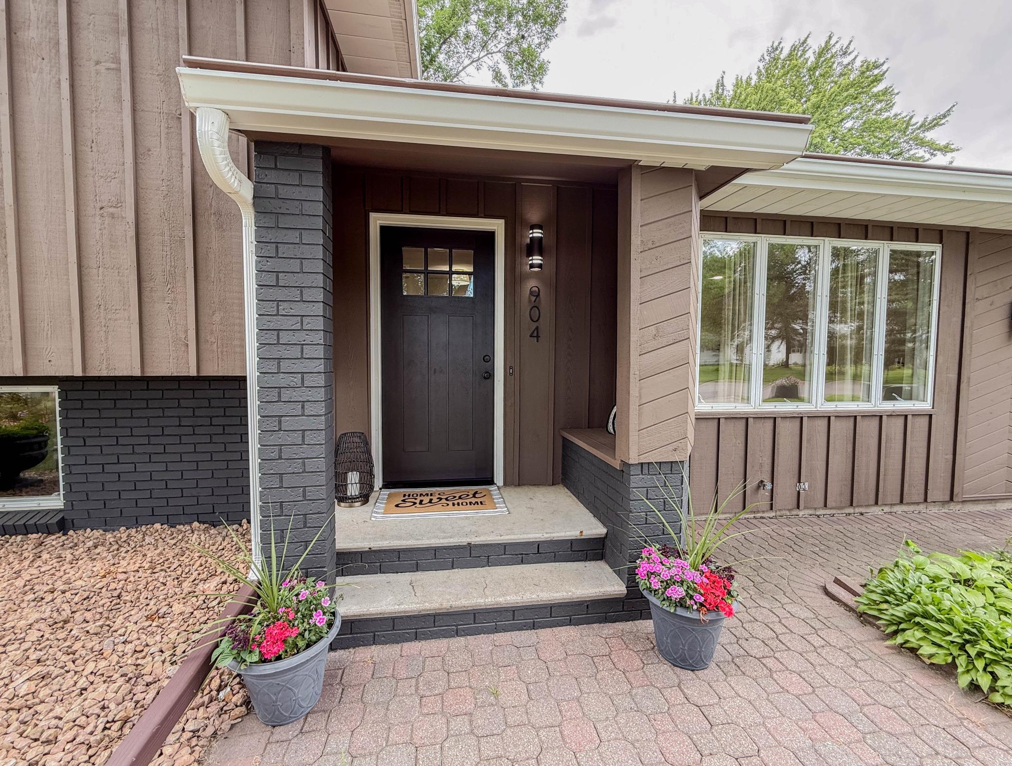 904 Birch Avenue W Property Photo 10
