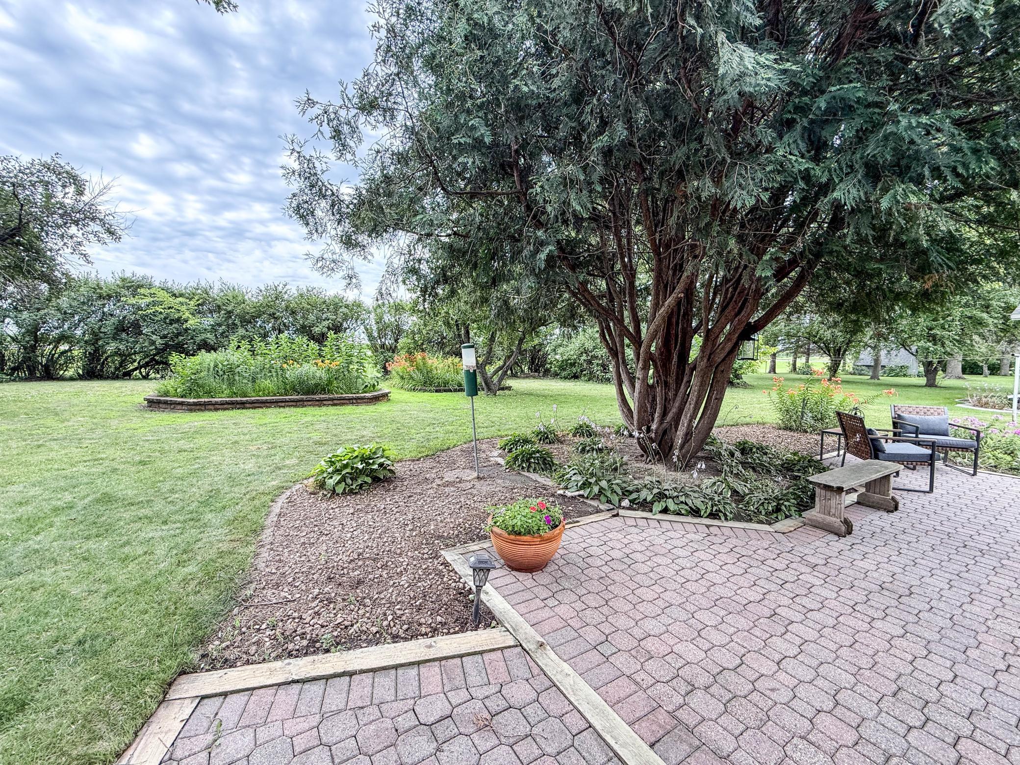 904 Birch Avenue W Property Photo 61