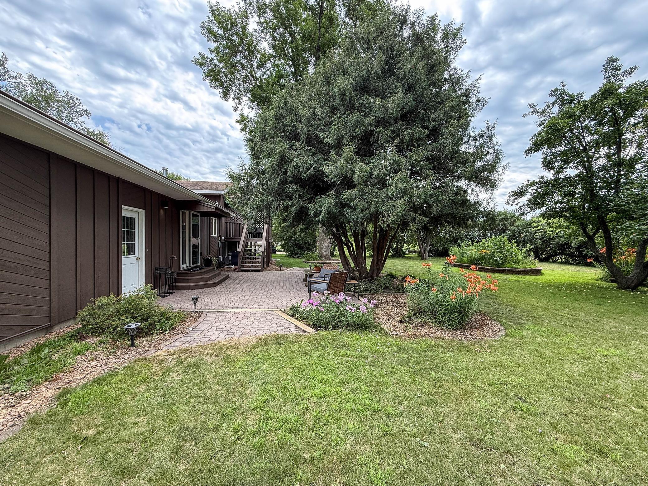 904 Birch Avenue W Property Photo 64