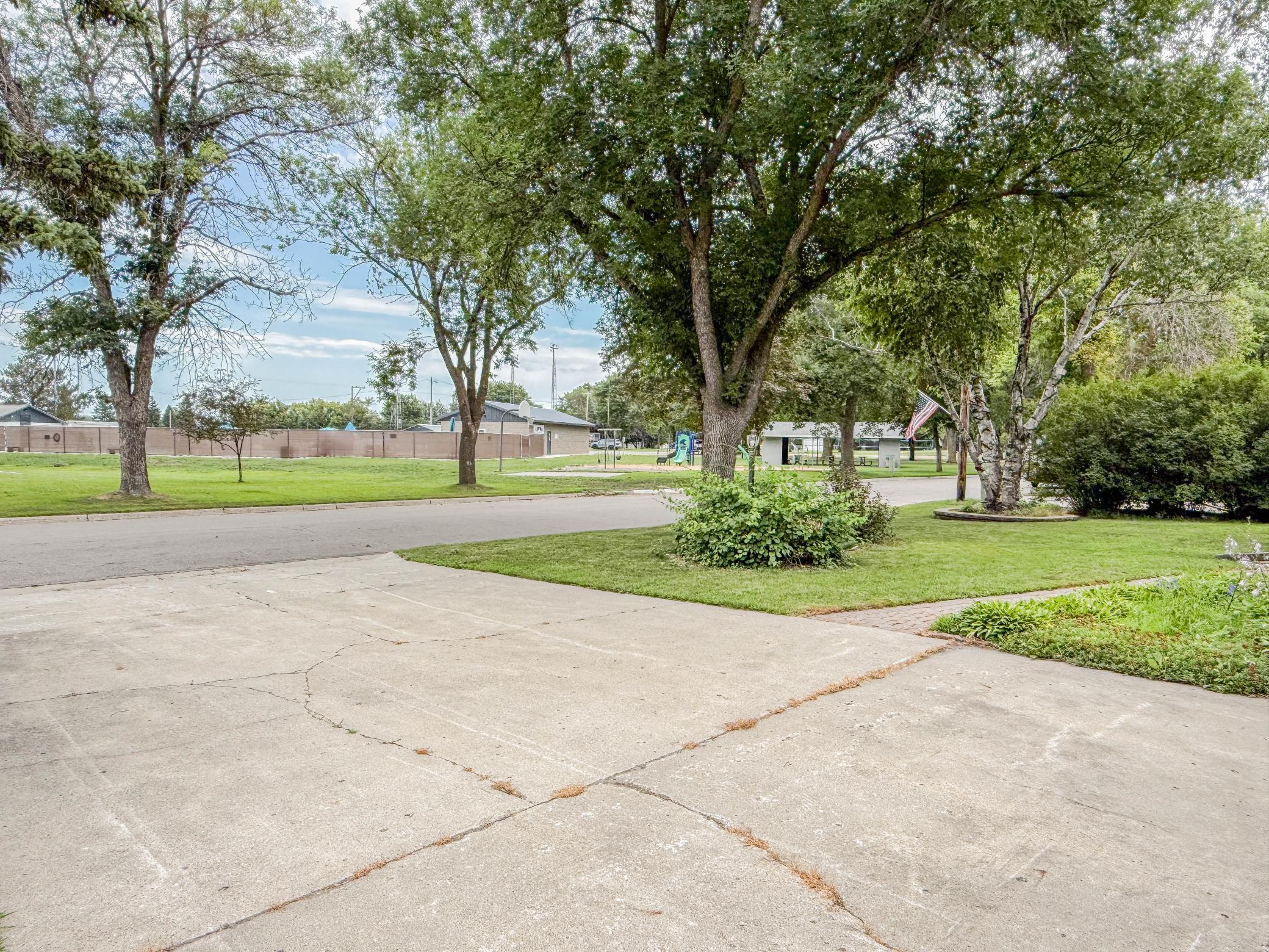 904 Birch Avenue W Property Photo 68
