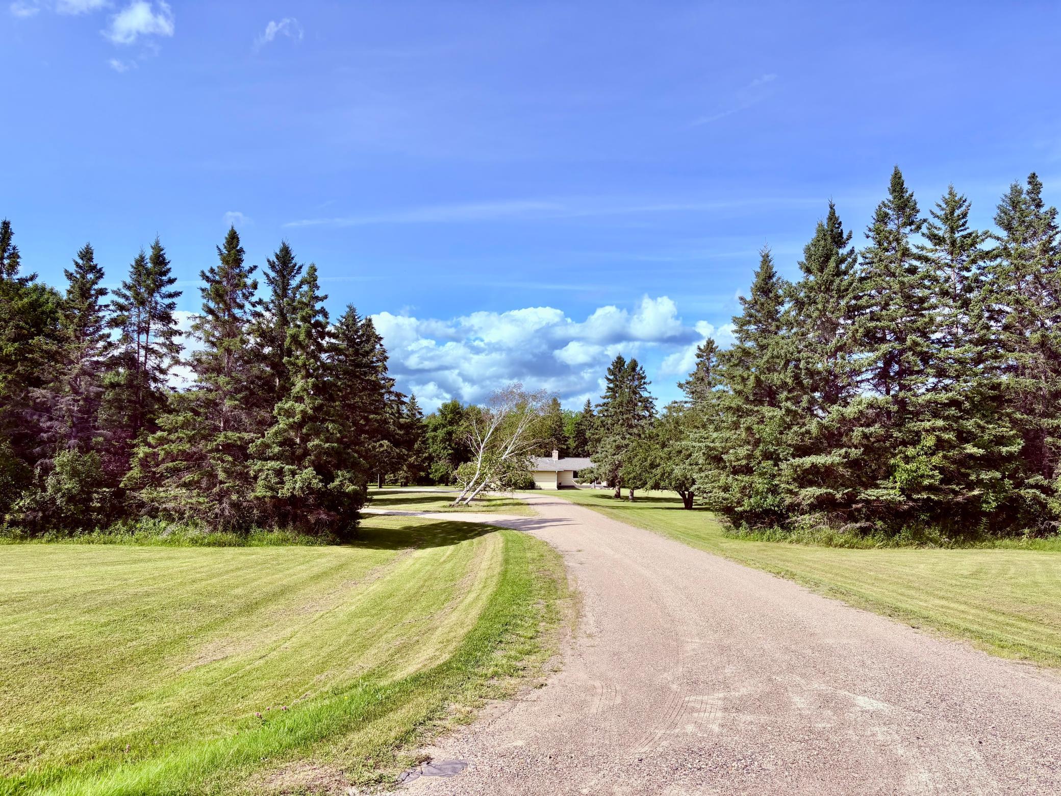 59366 330th Street Property Photo 2