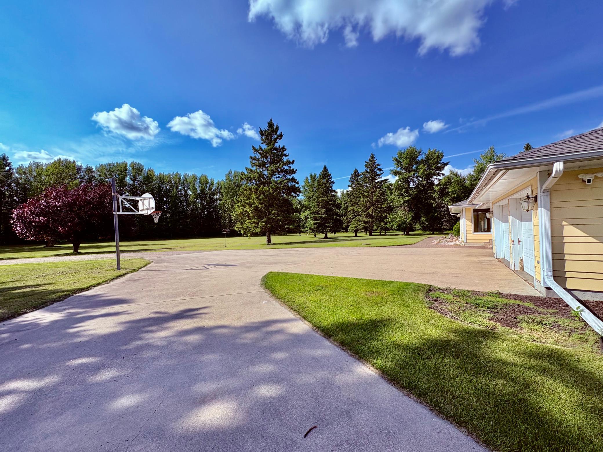 59366 330th Street Property Photo 25