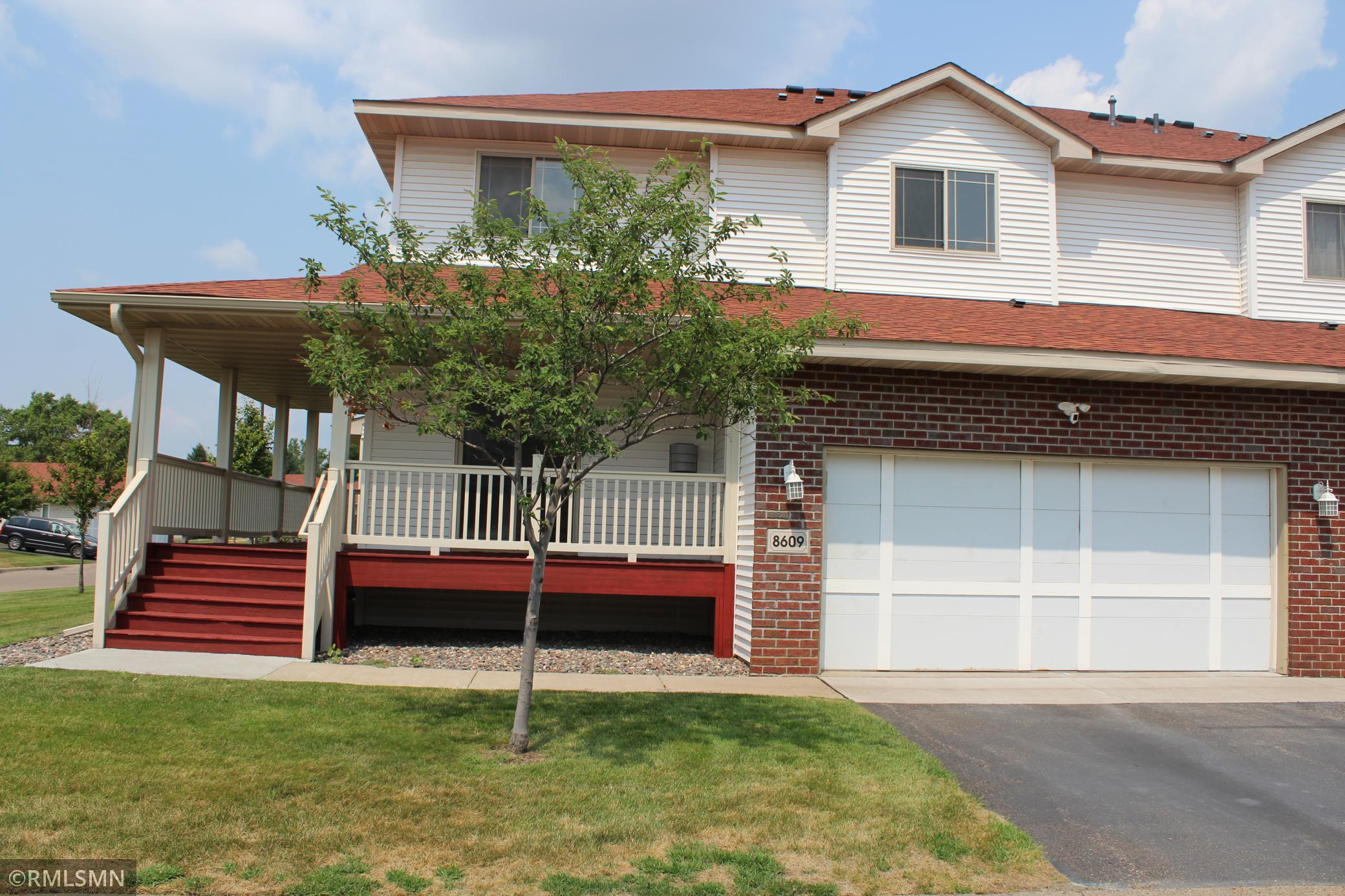 8609 Tessman Circle N Property Photo 1