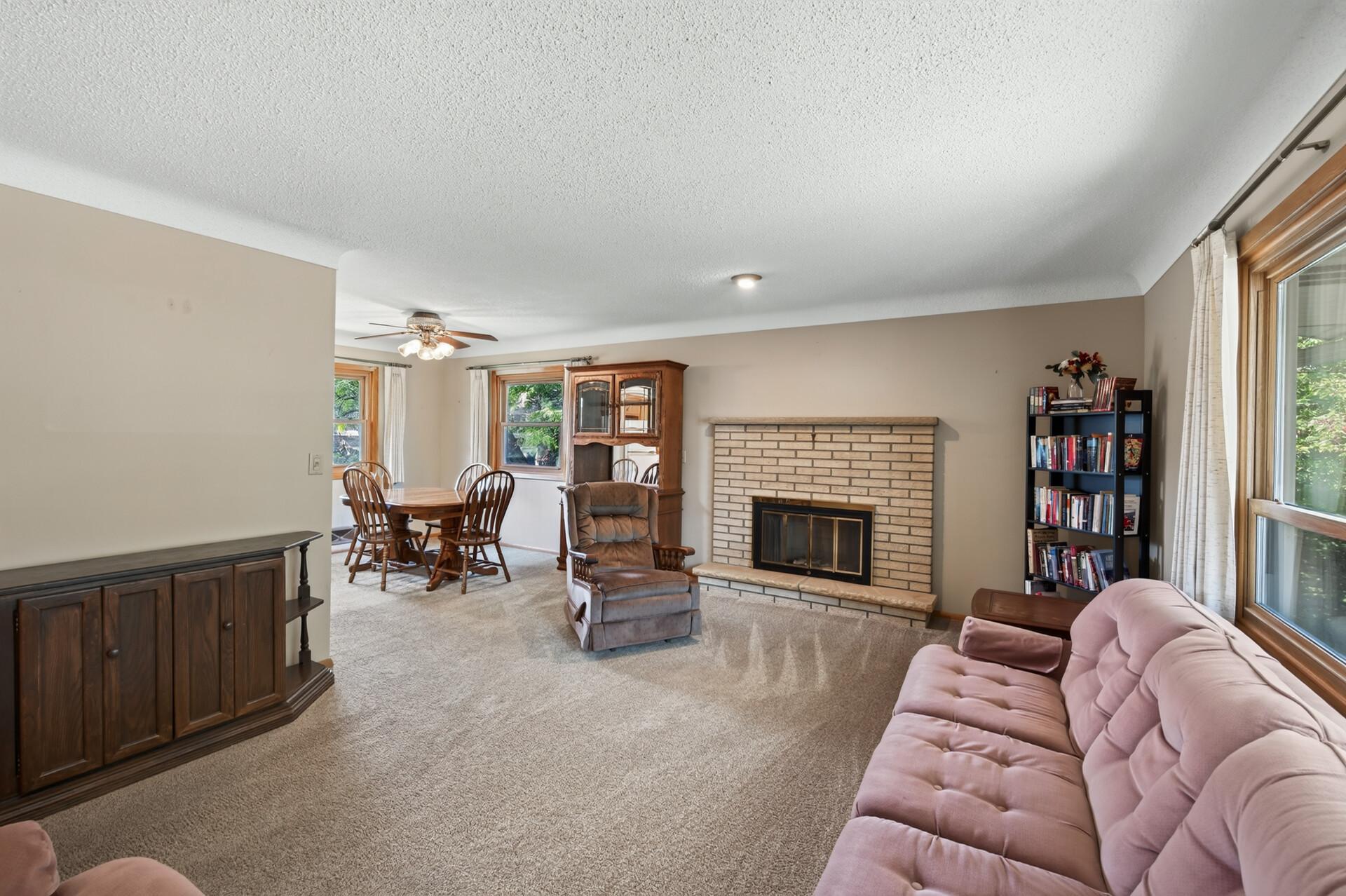3600 Downers Drive Ne Property Photo 7